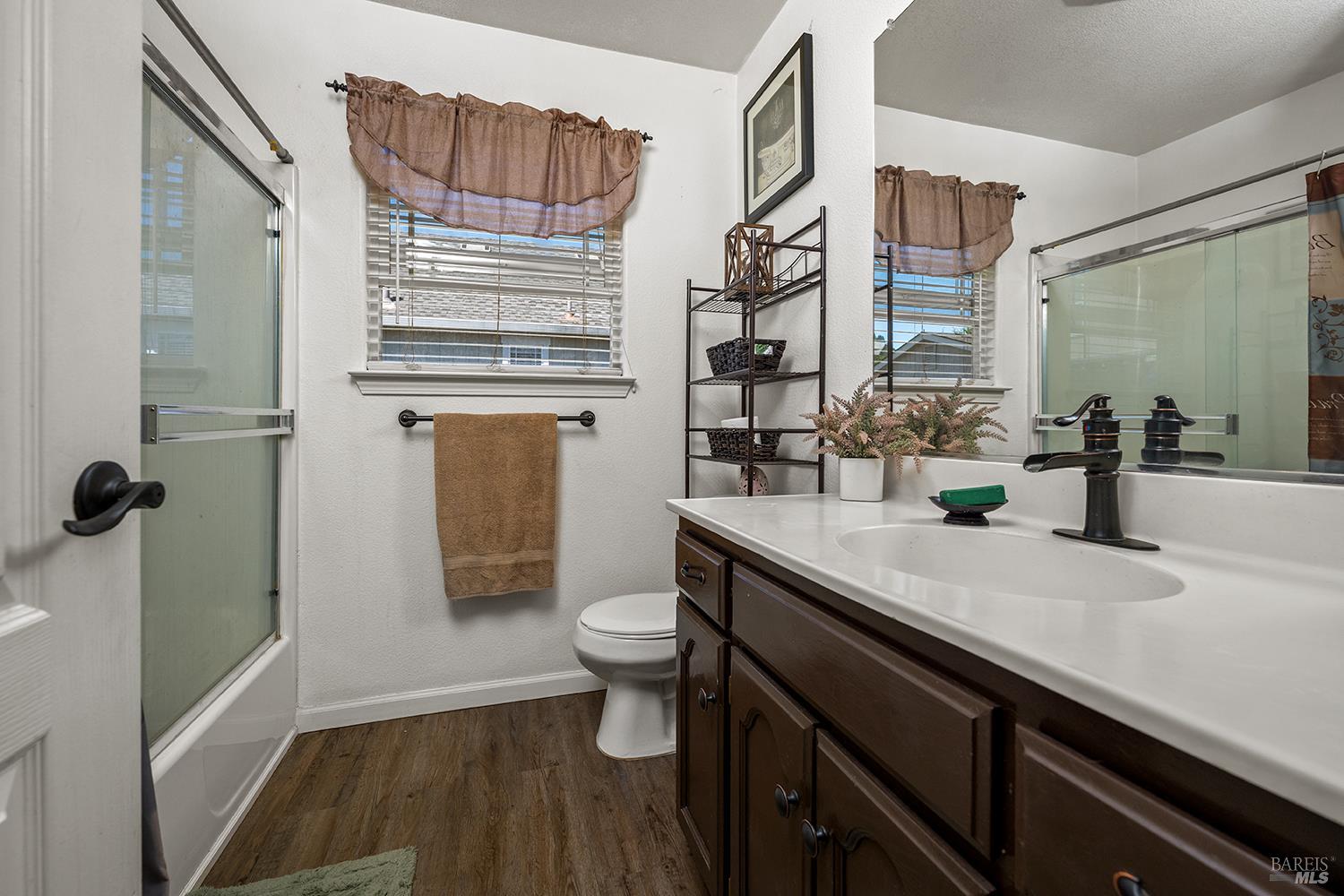 34 W Brookside Drive