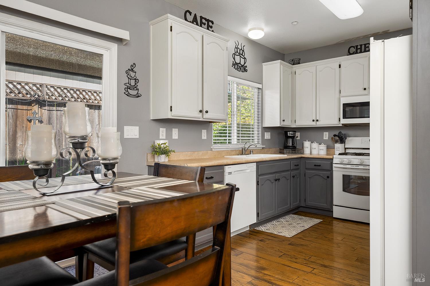 34 W Brookside Drive