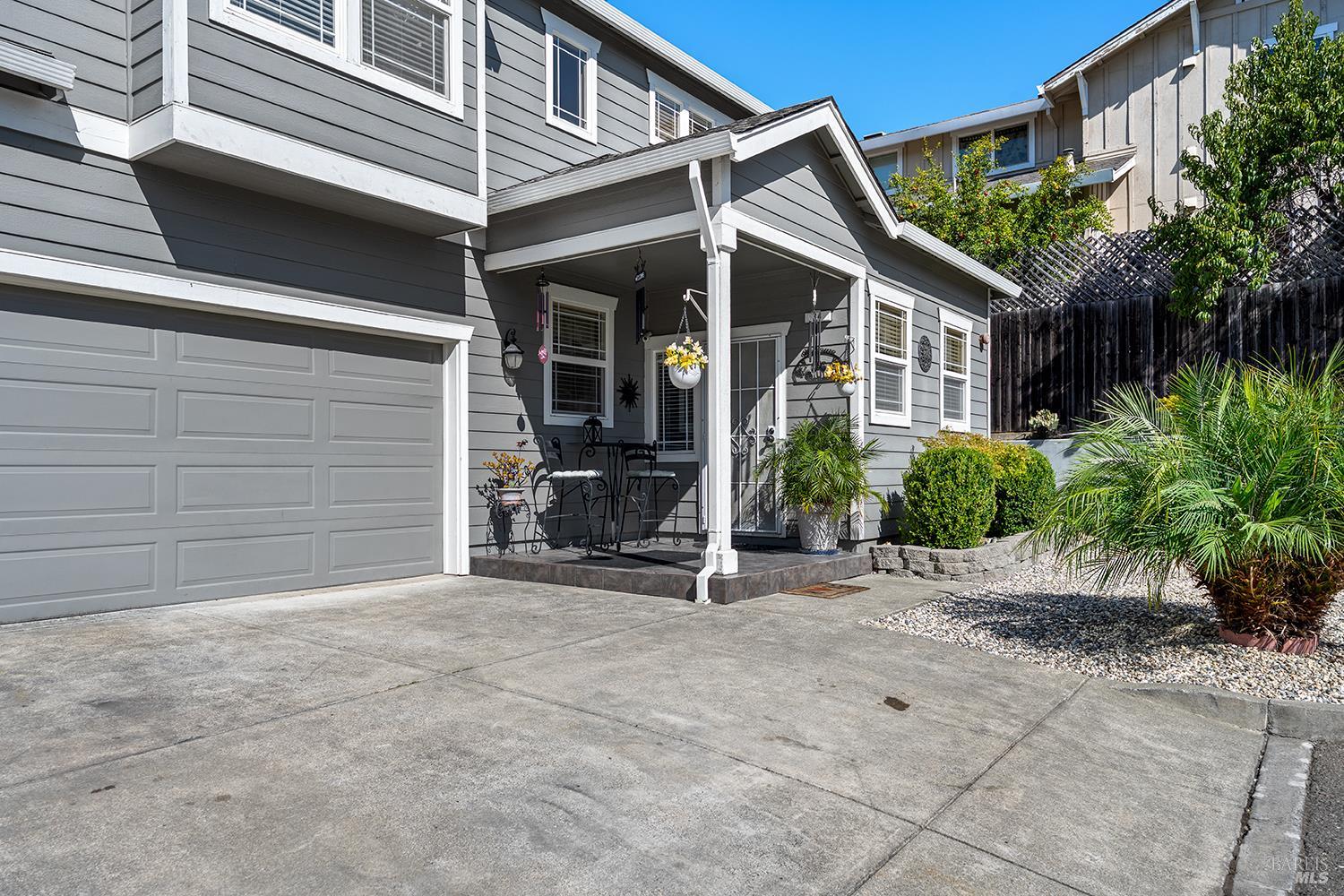 34 W Brookside Drive
