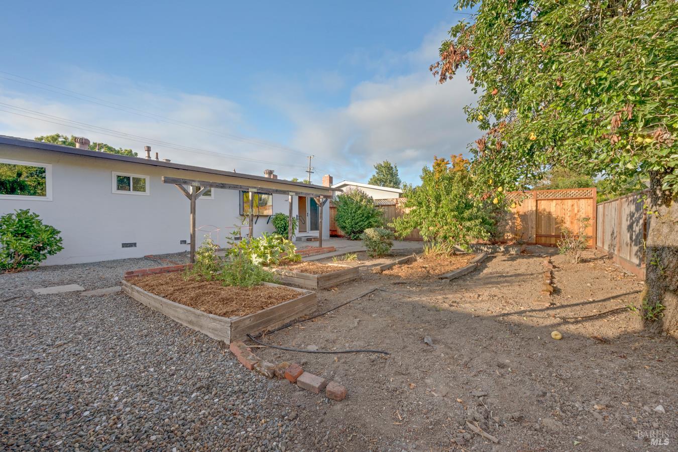 4772 Sunshine Avenue