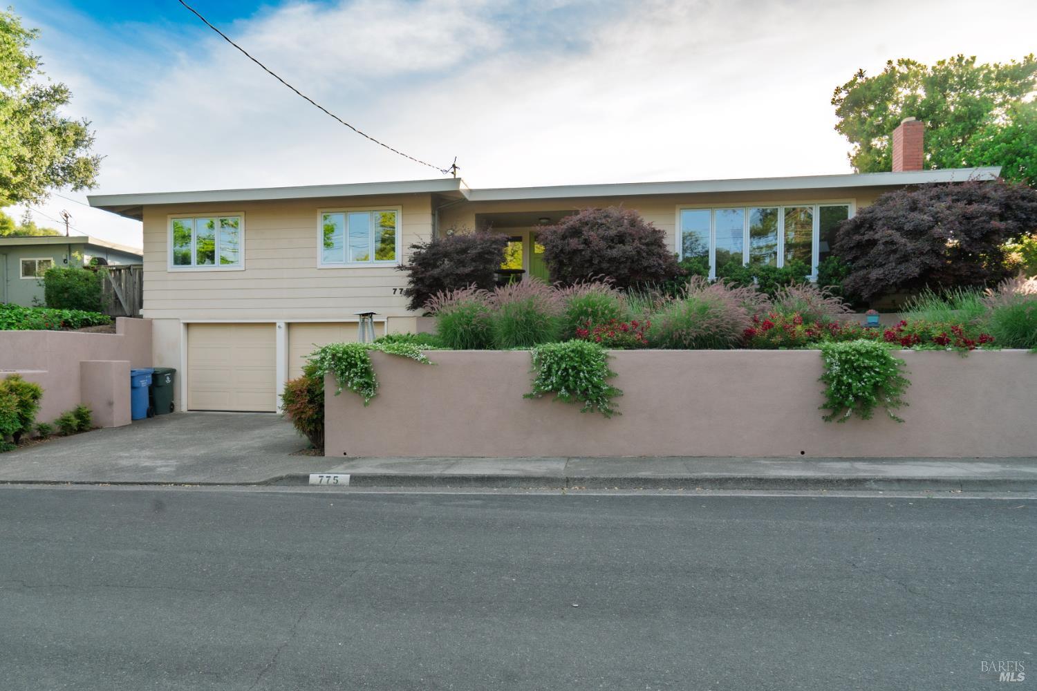775 Josephine Lane