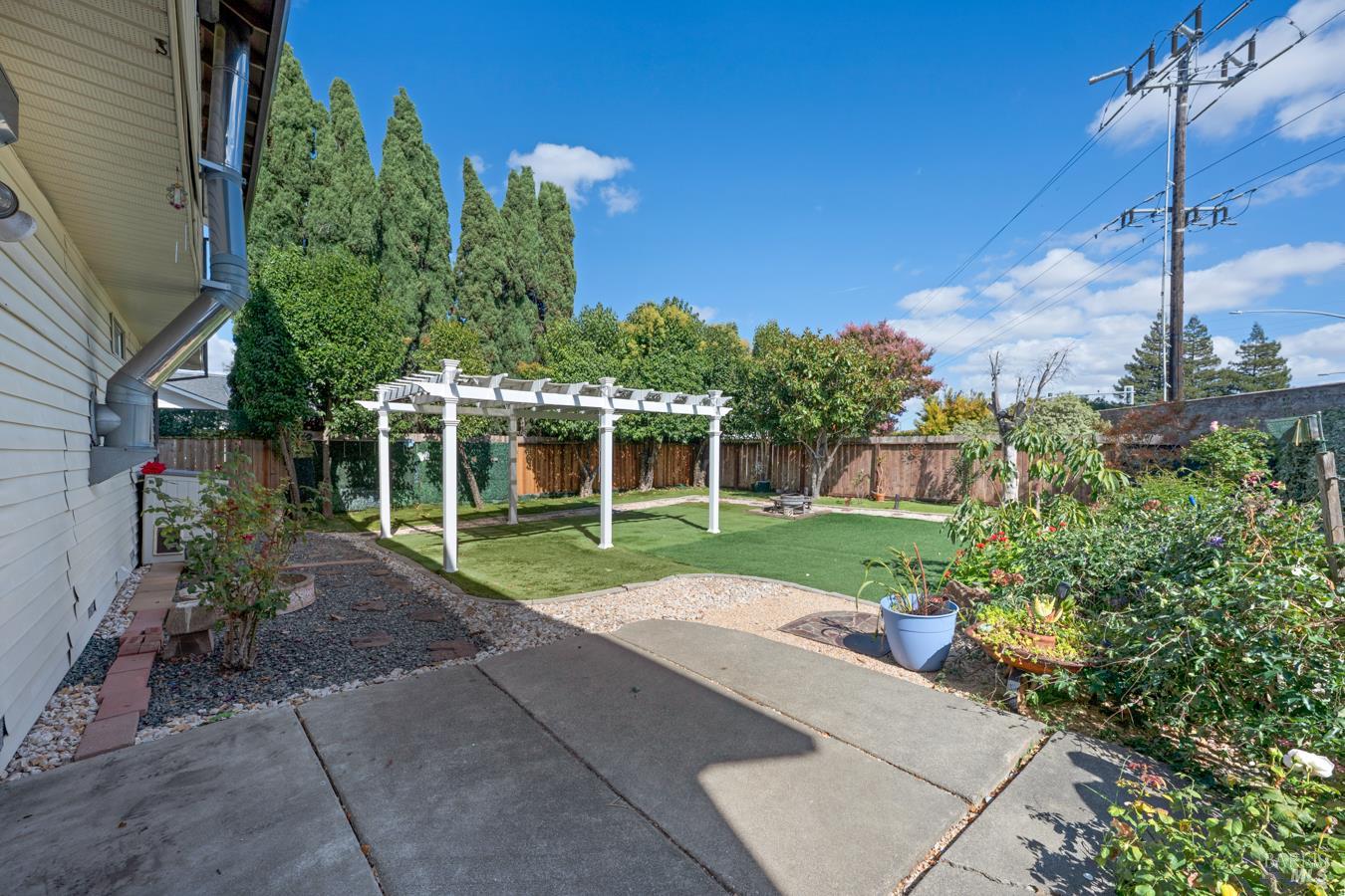 1008 Santa Clara Lane