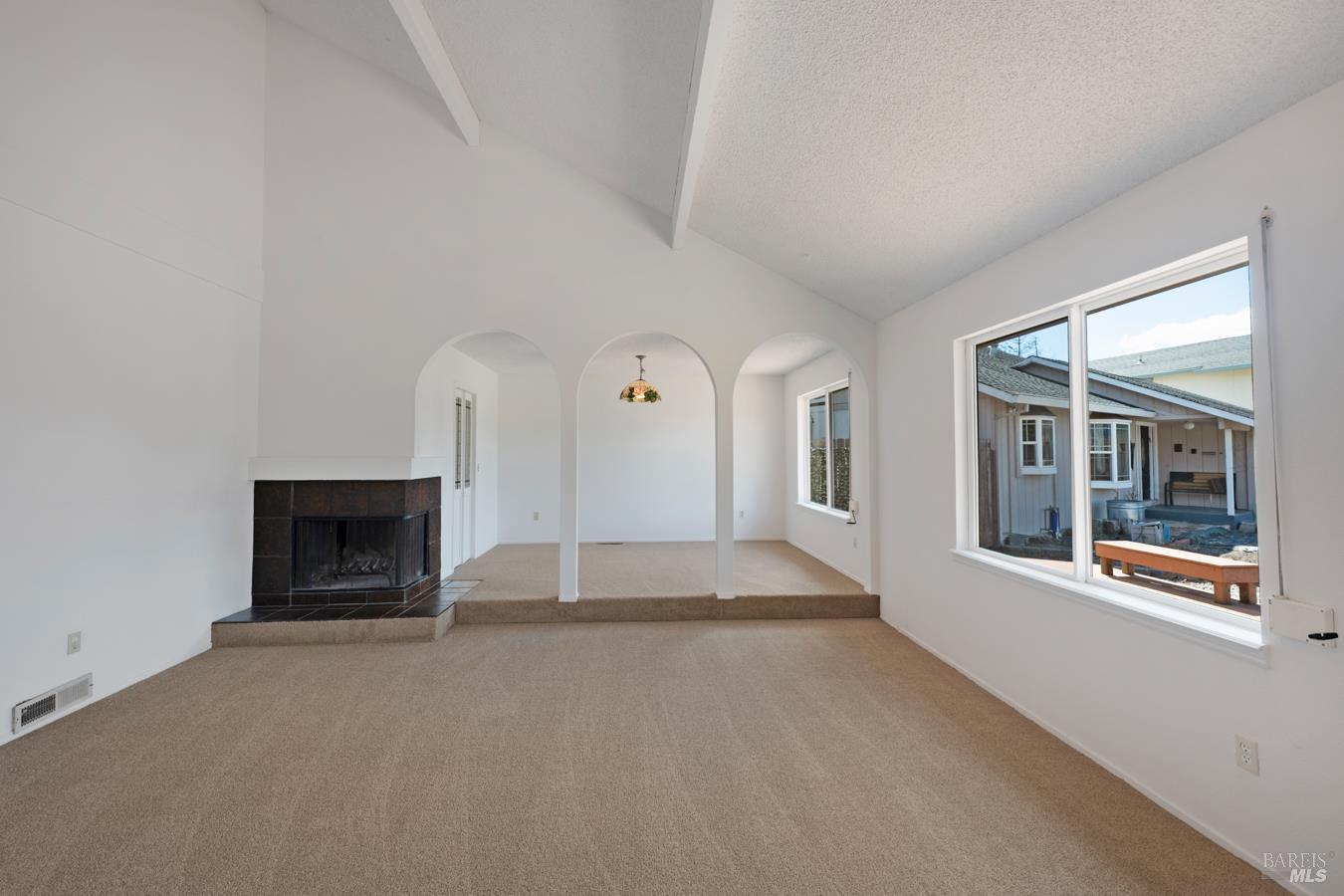 1008 Santa Clara Lane