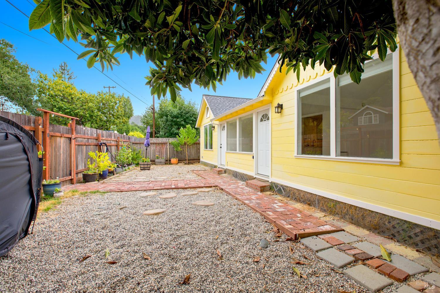 17446 Orchard Avenue