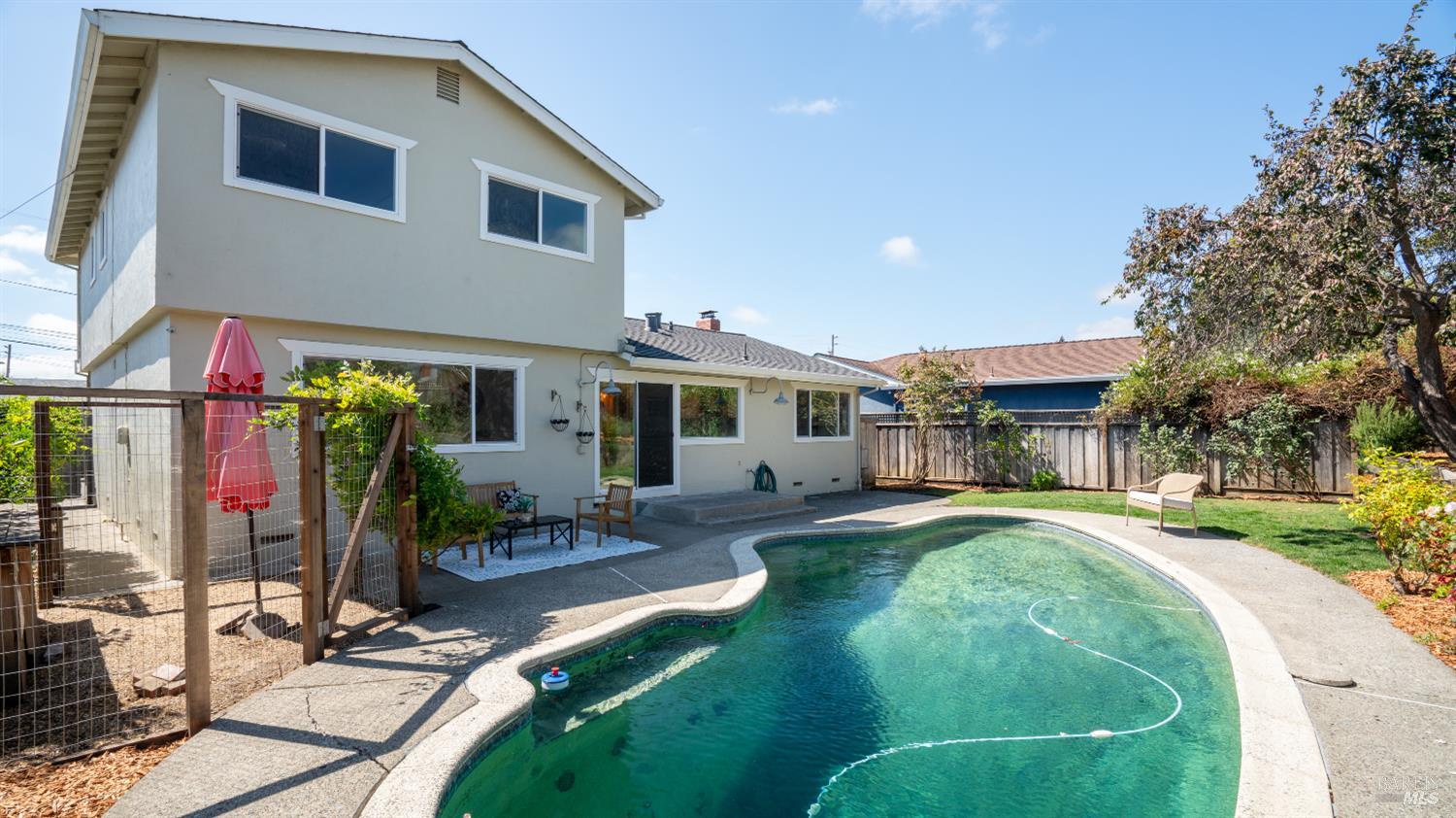 423 Donner Avenue