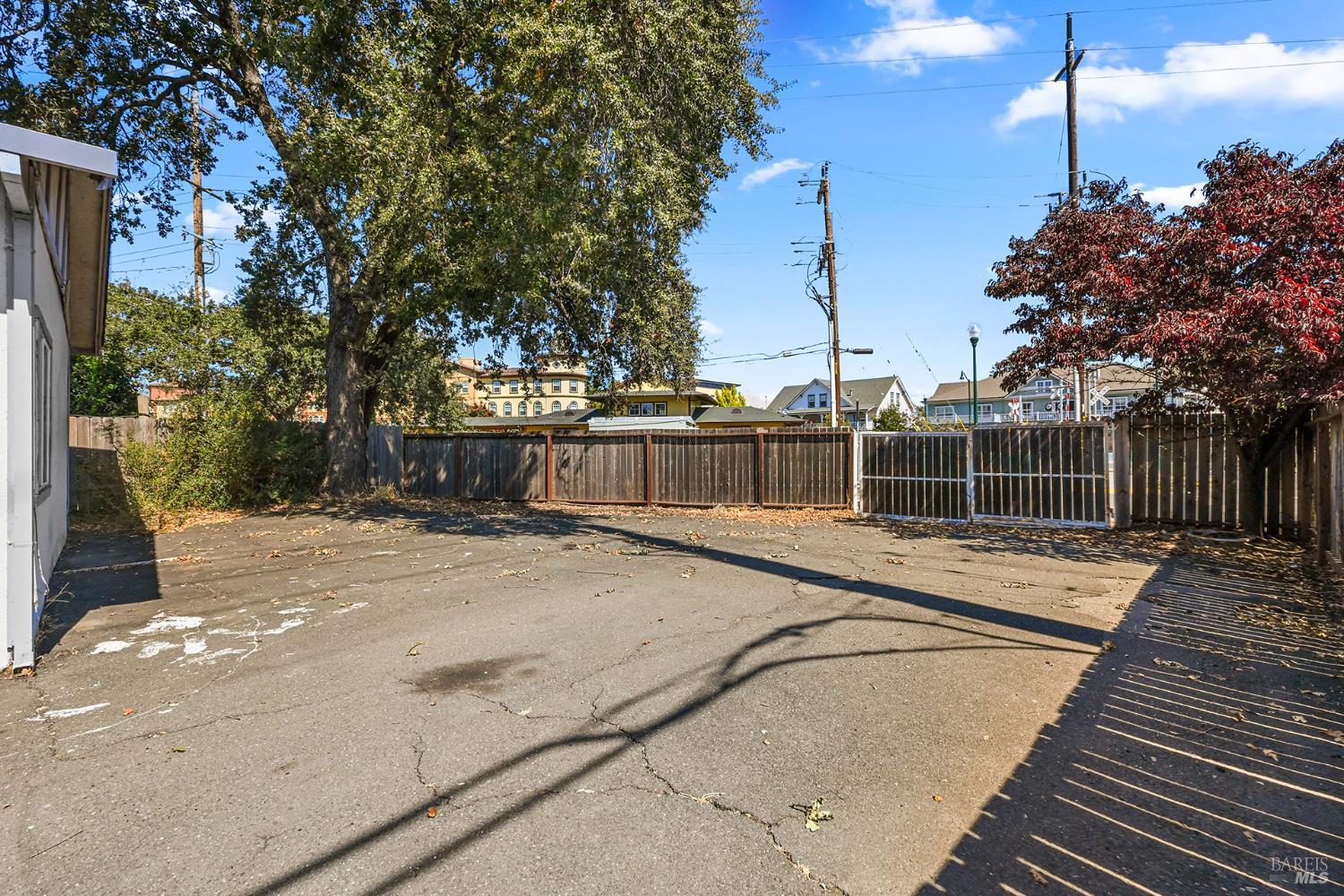 445 Windsor River Road