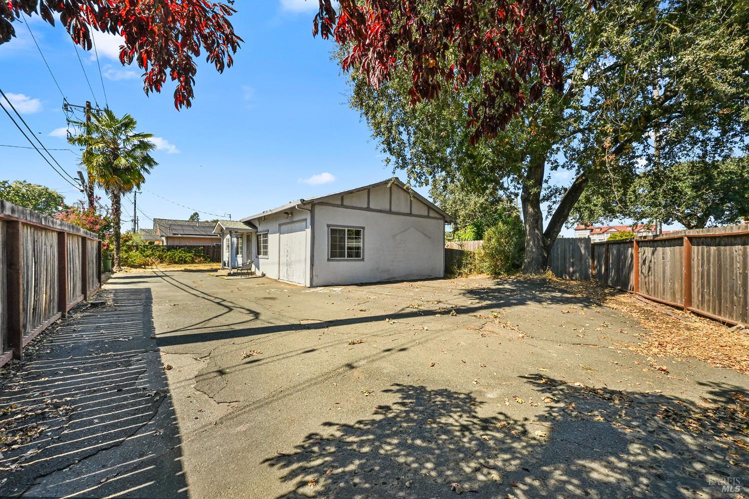 445 Windsor River Road