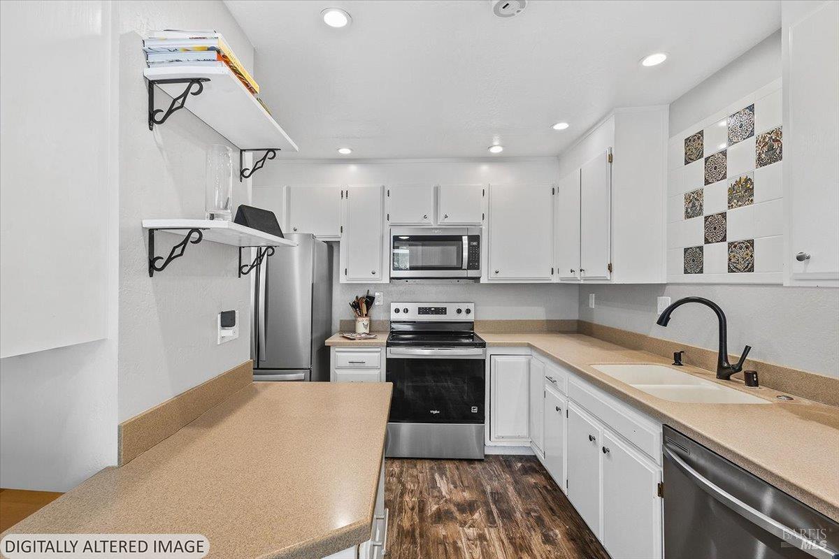 3005 Aurora Court
