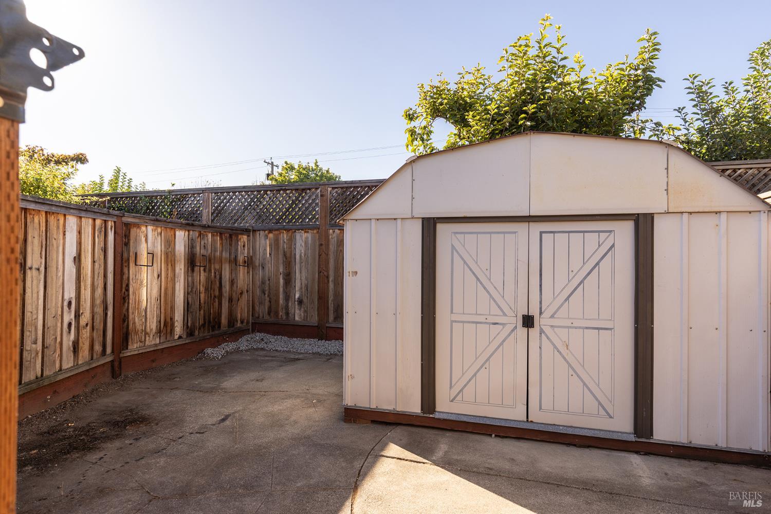 2221 Grahn Drive