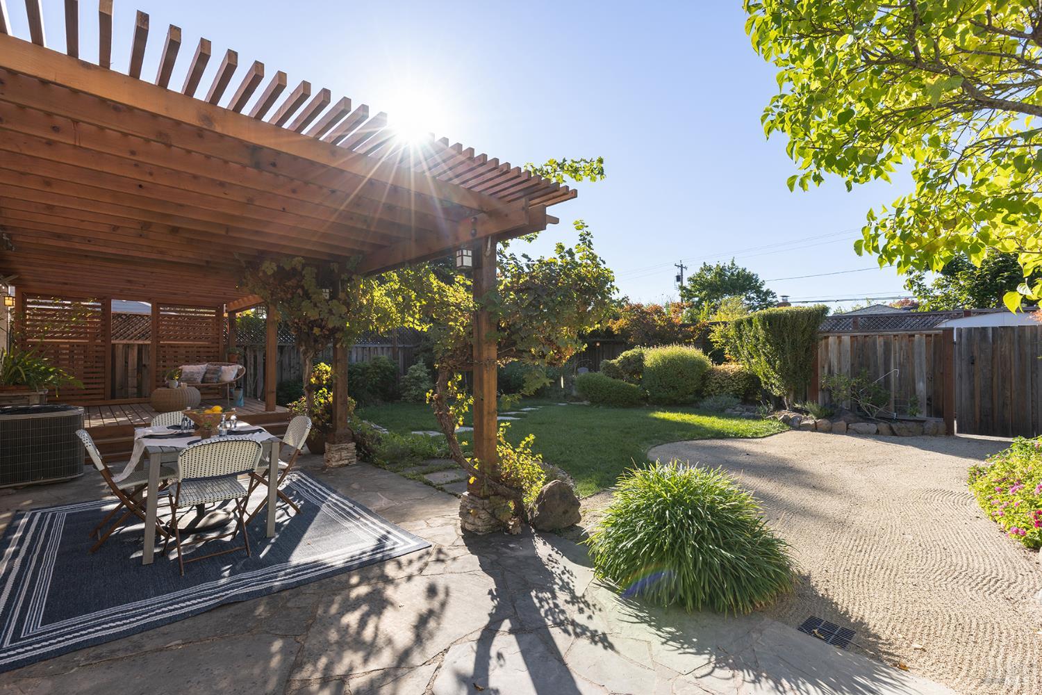 2221 Grahn Drive