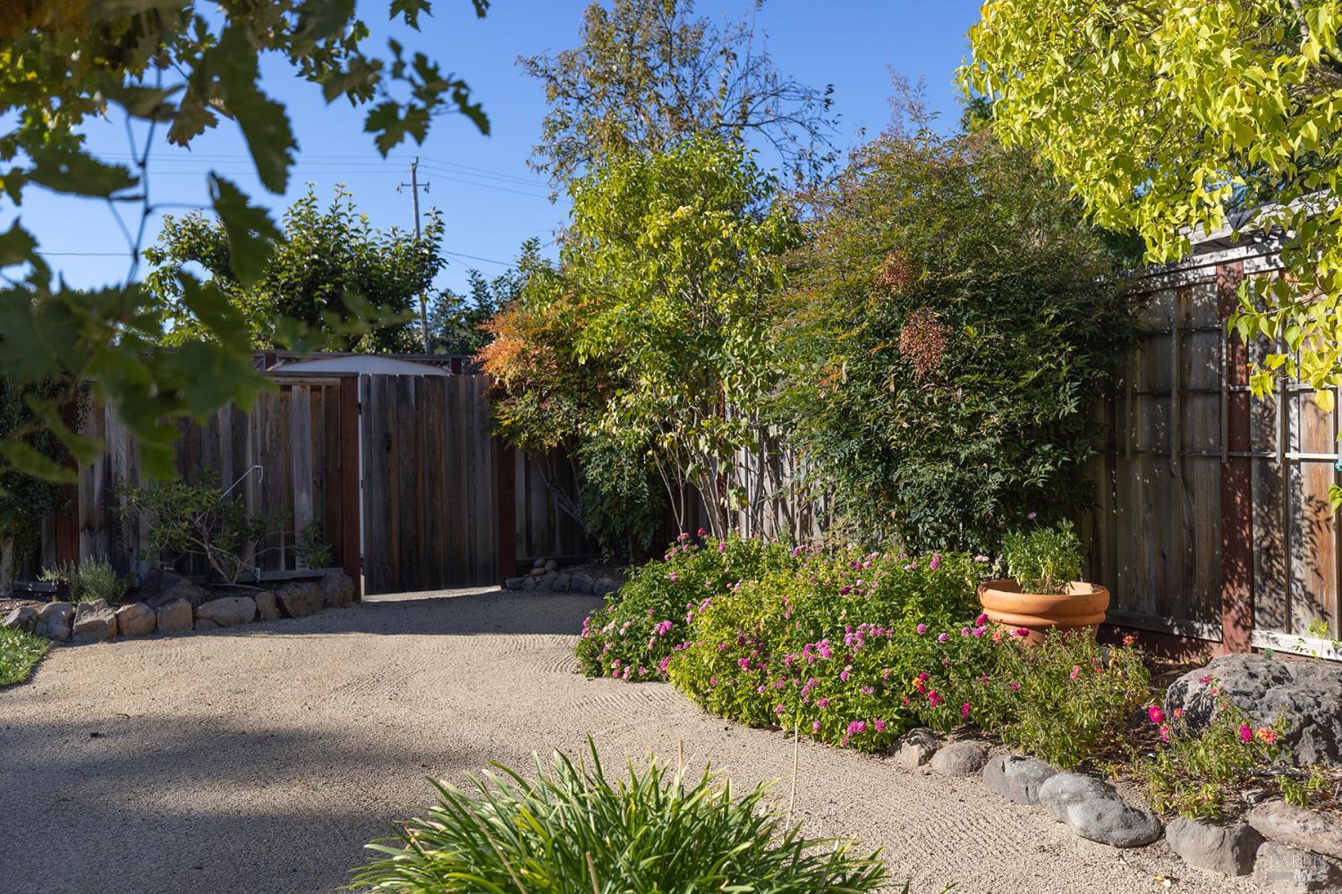 2221 Grahn Drive