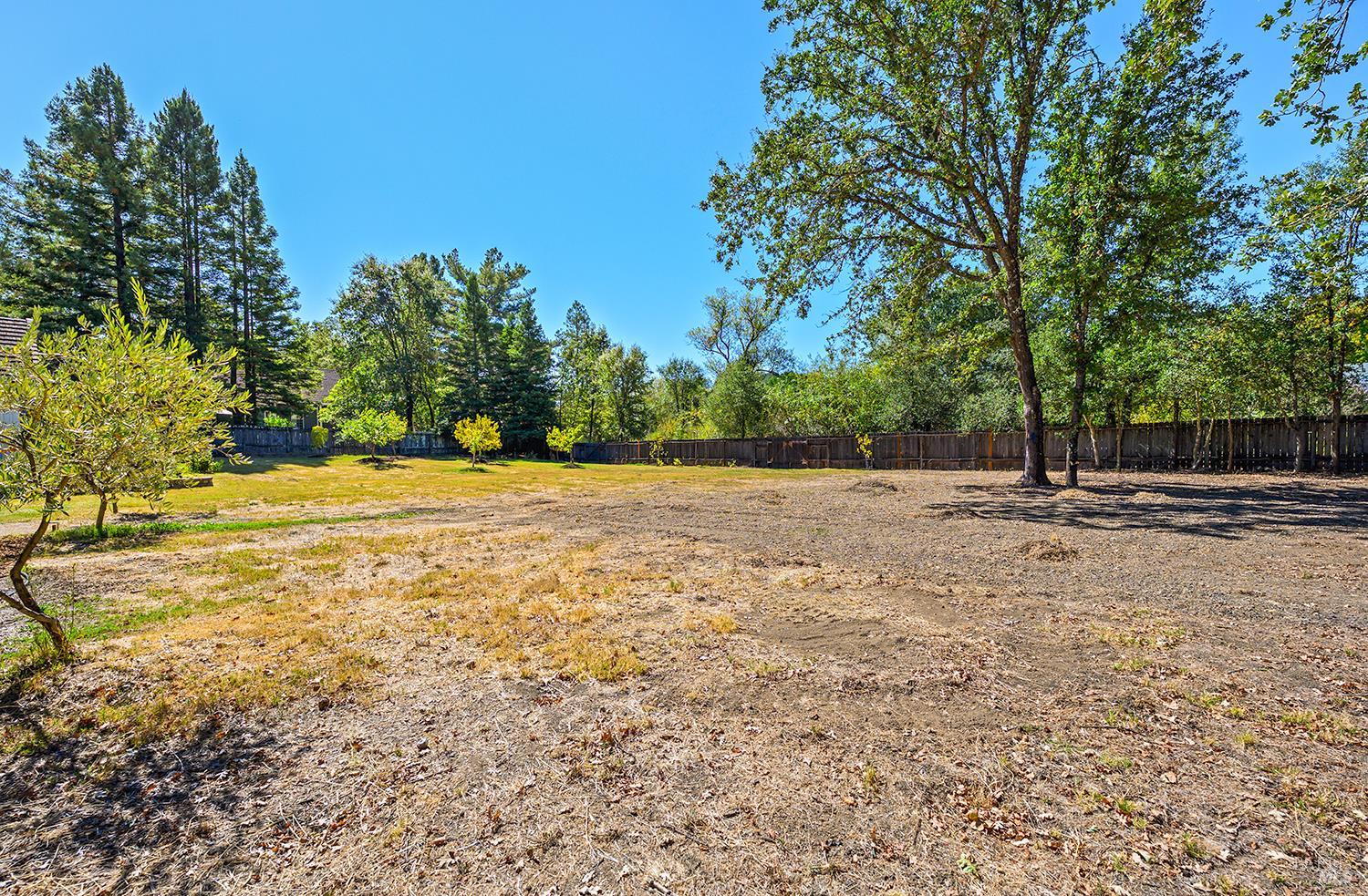 231 Zinfandel Road