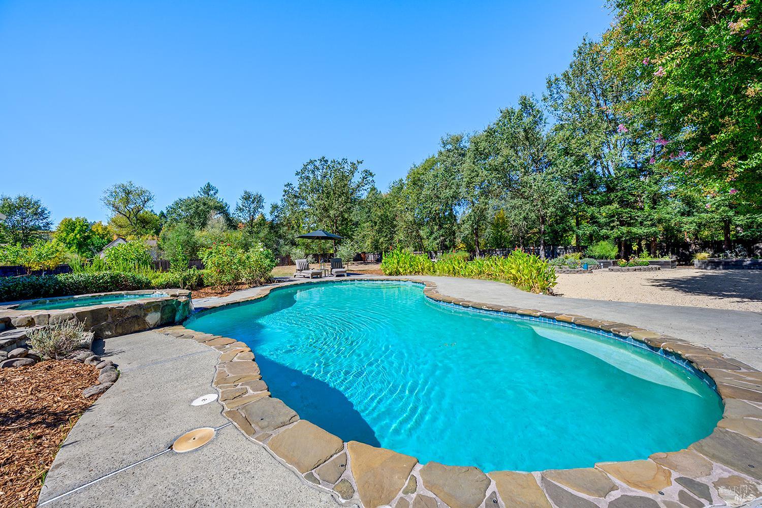 231 Zinfandel Road