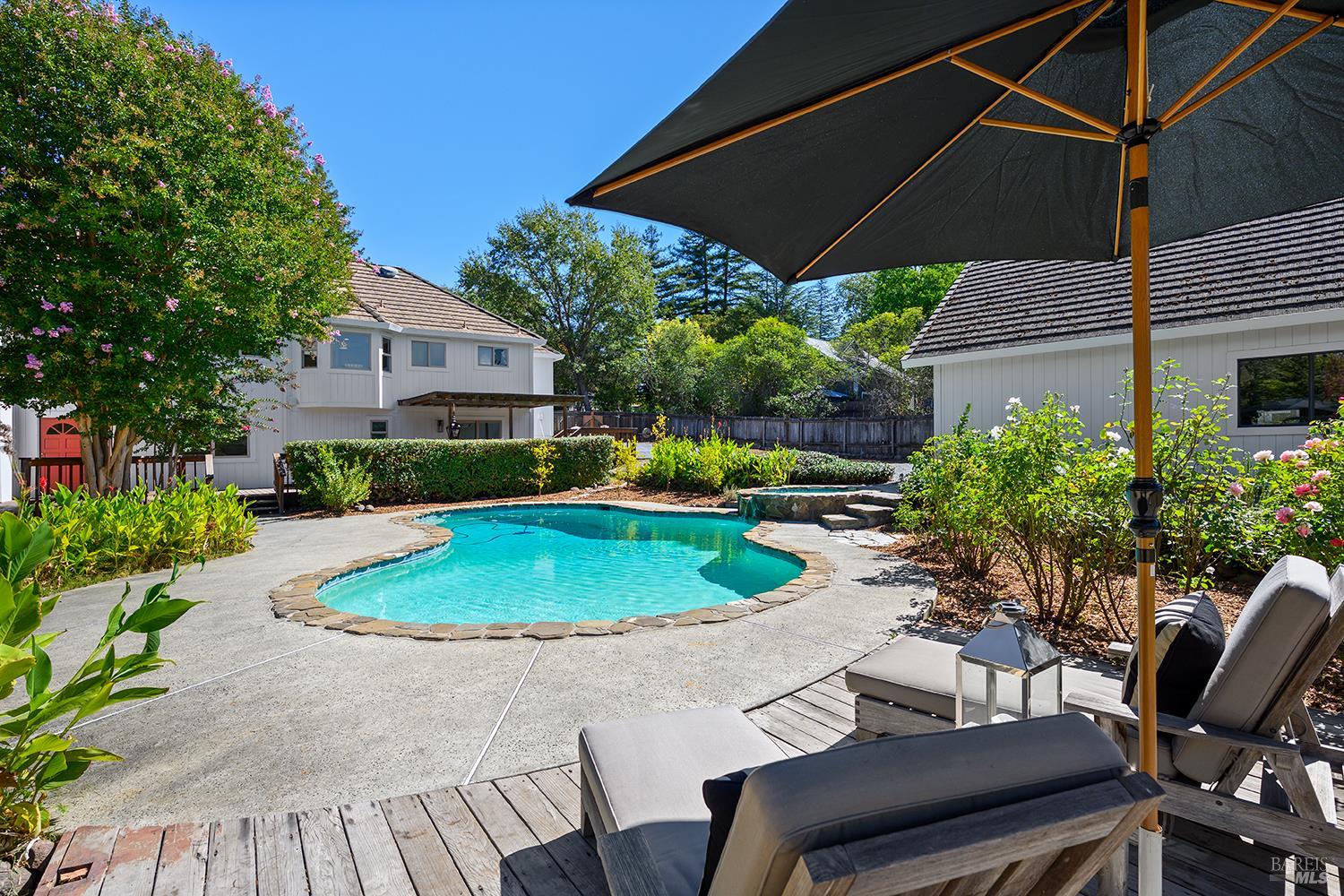 231 Zinfandel Road