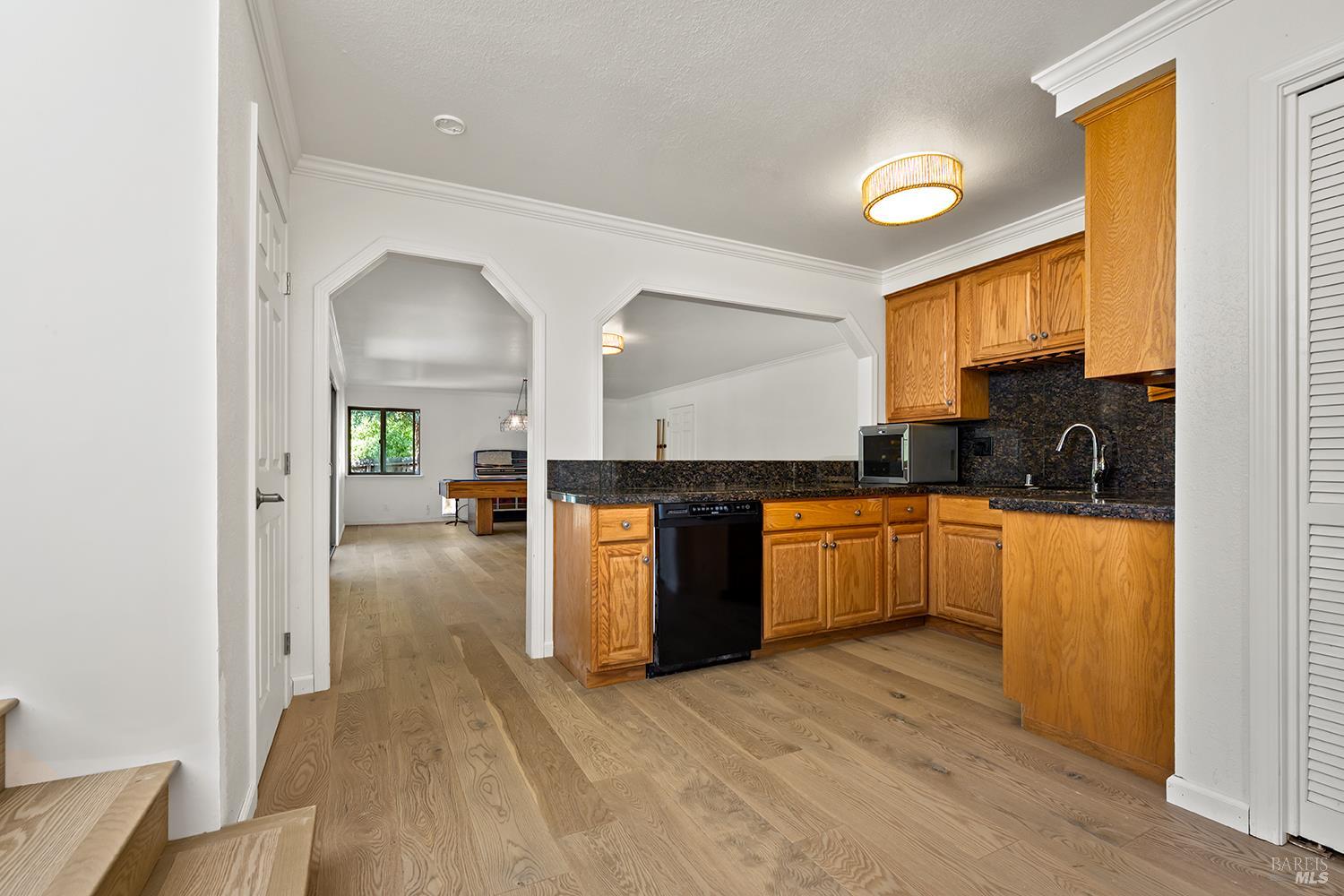 231 Zinfandel Road