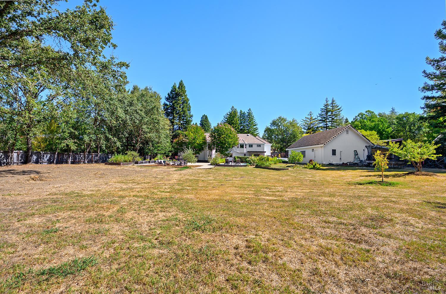 231 Zinfandel Road