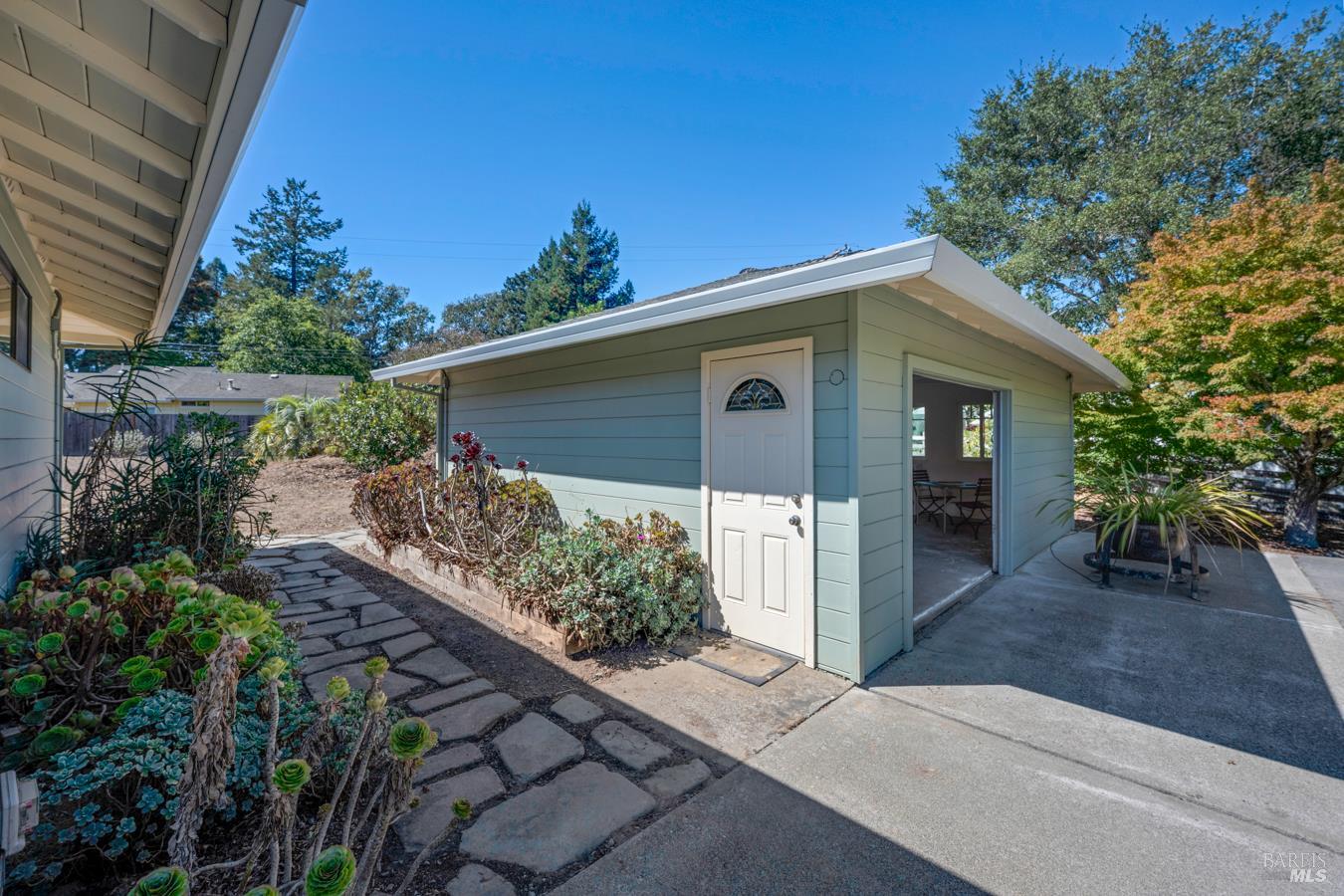8622 Green Valley Road