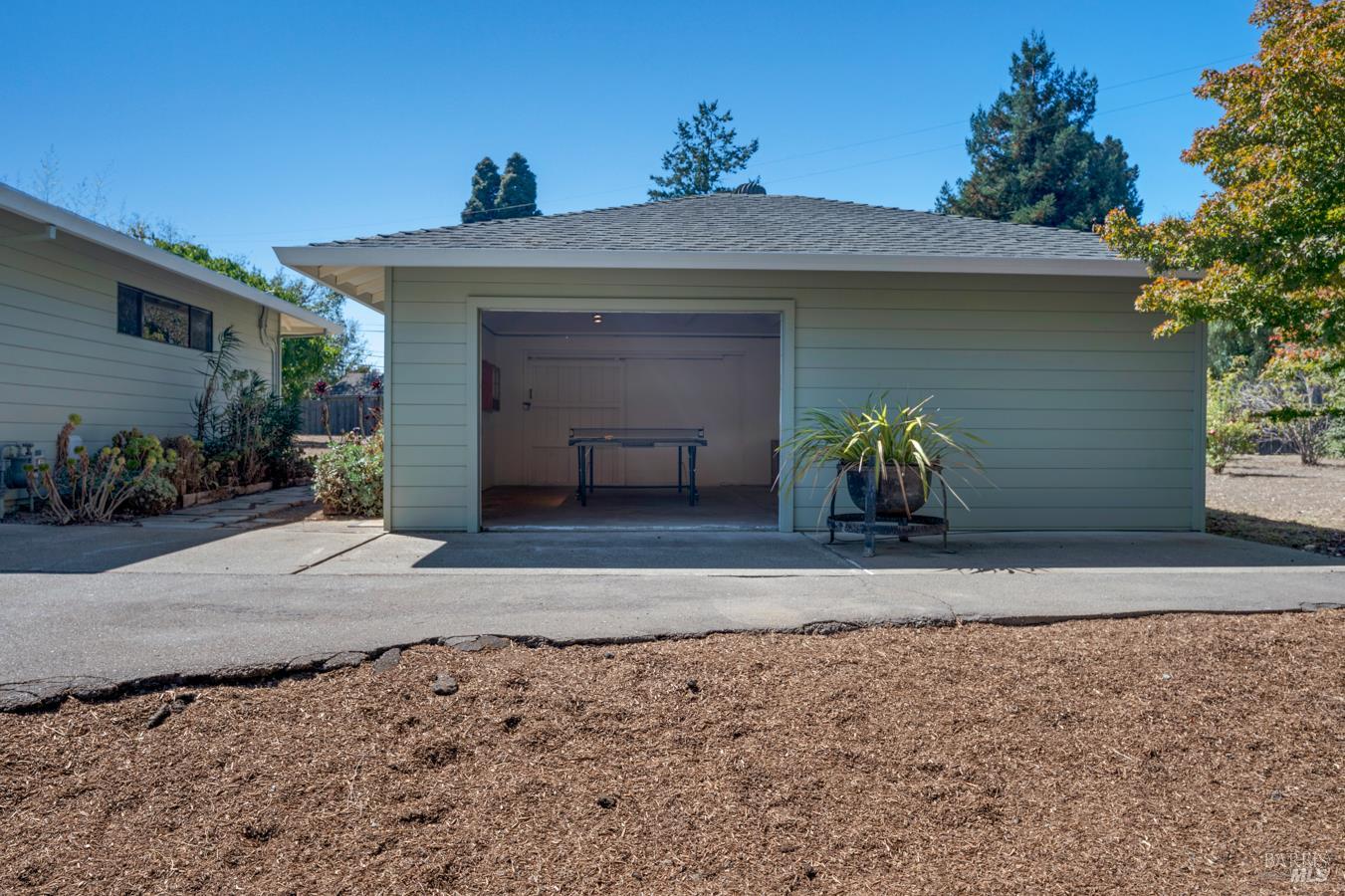 8622 Green Valley Road