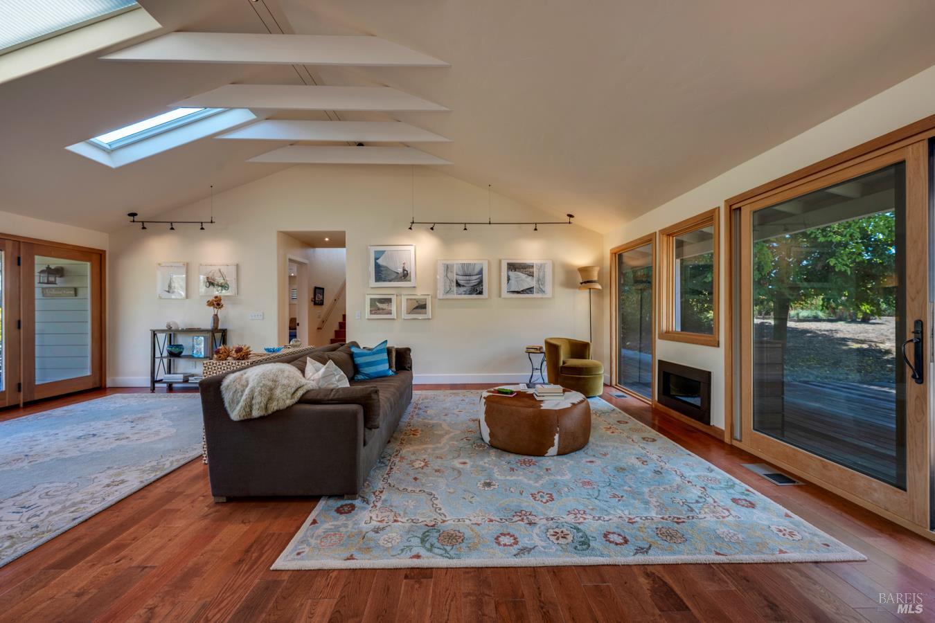 8622 Green Valley Road