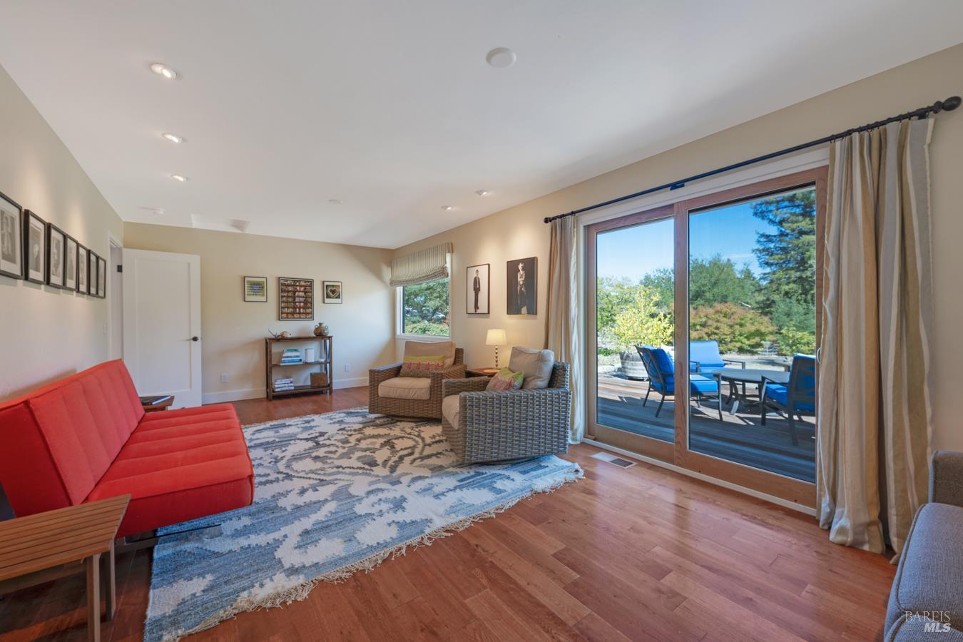 8622 Green Valley Road