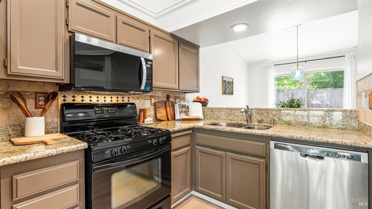 9514 Lazy Creek Drive