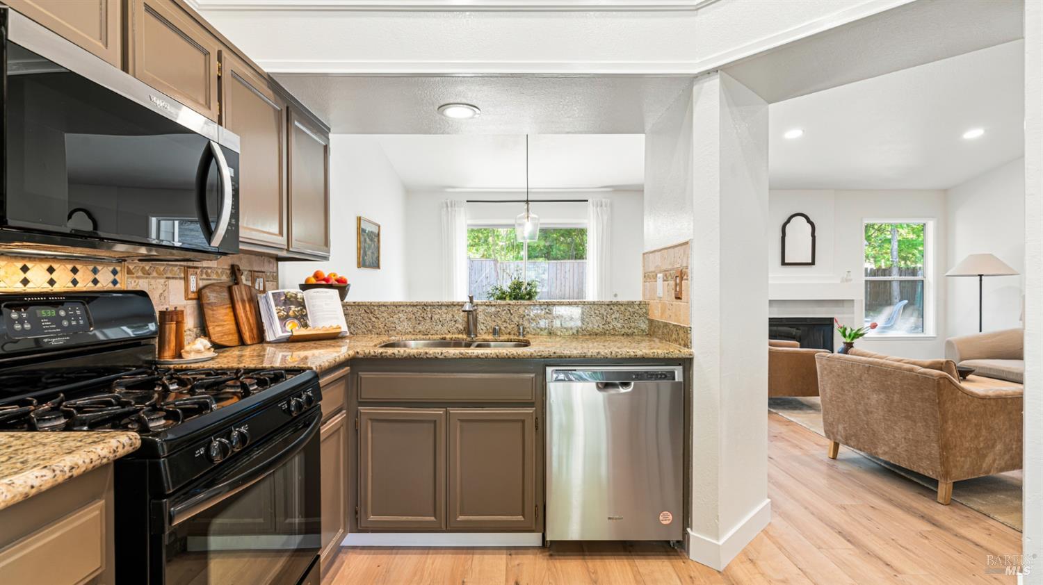 9514 Lazy Creek Drive