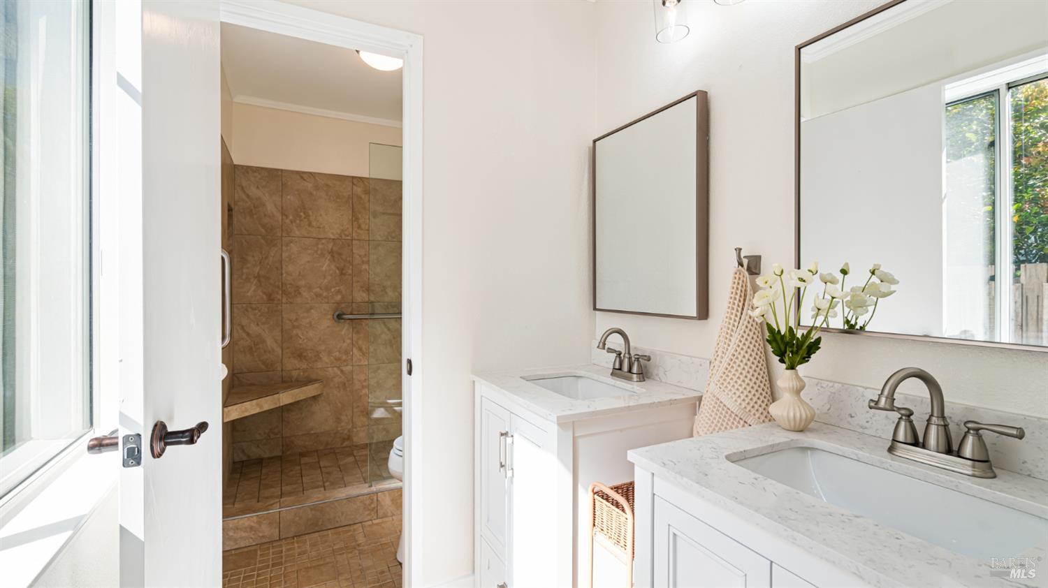 9514 Lazy Creek Drive