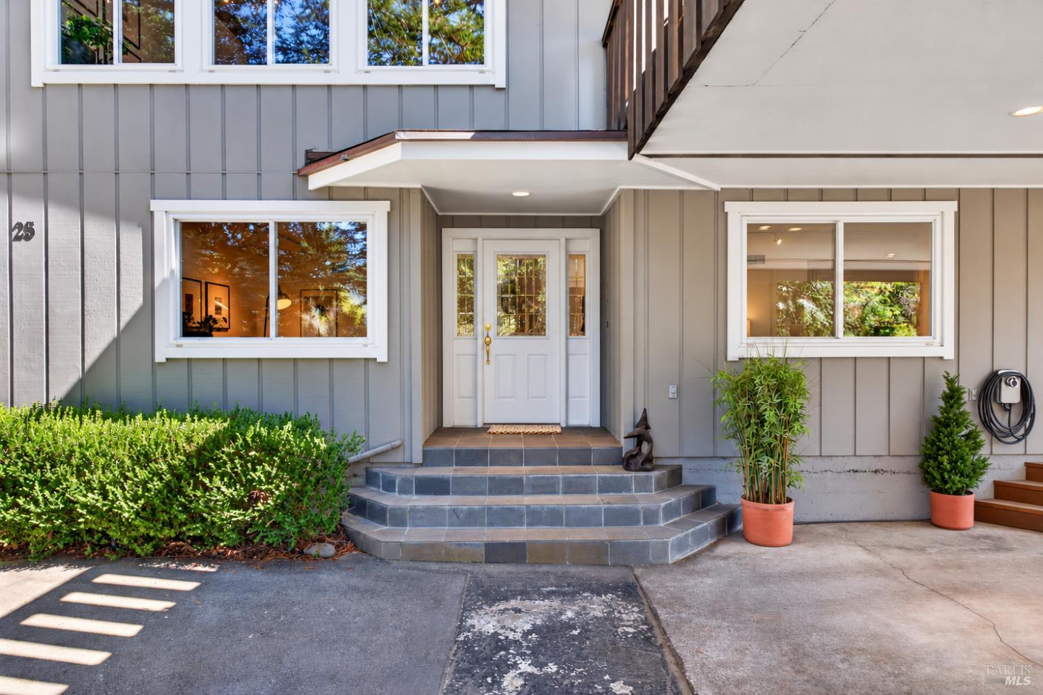 25 Elm Avenue