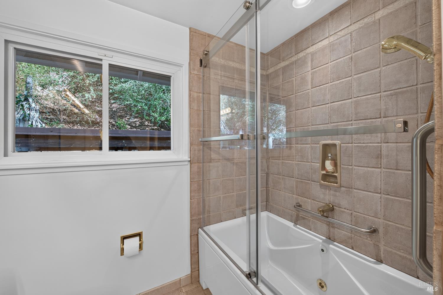 25 Elm Avenue