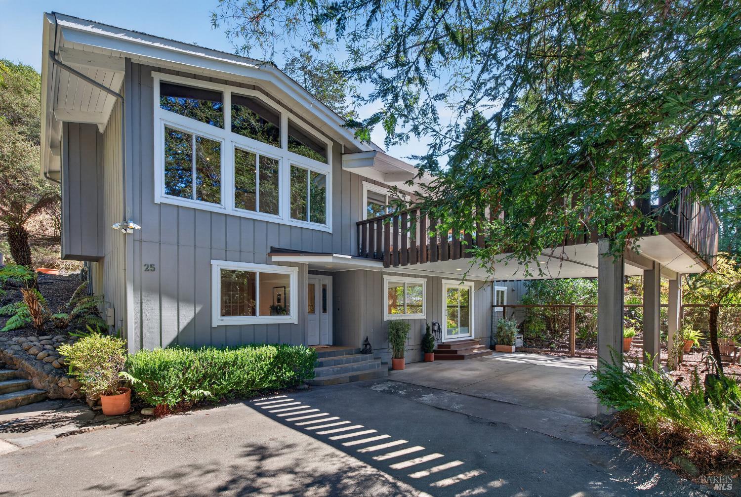 25 Elm Avenue