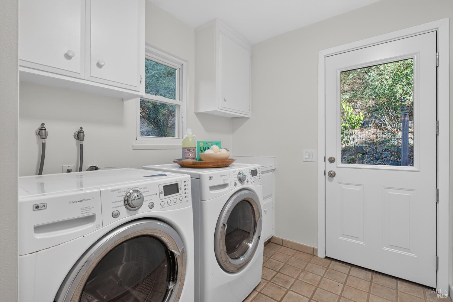 25 Elm Avenue