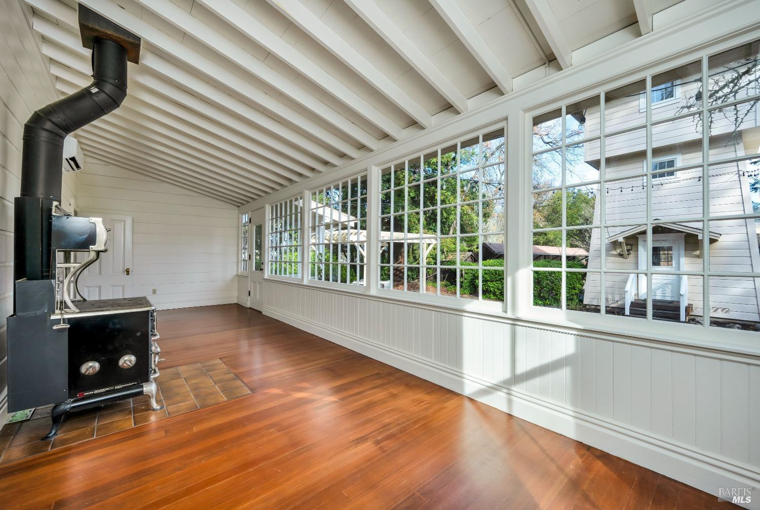 1105 Bale Lane