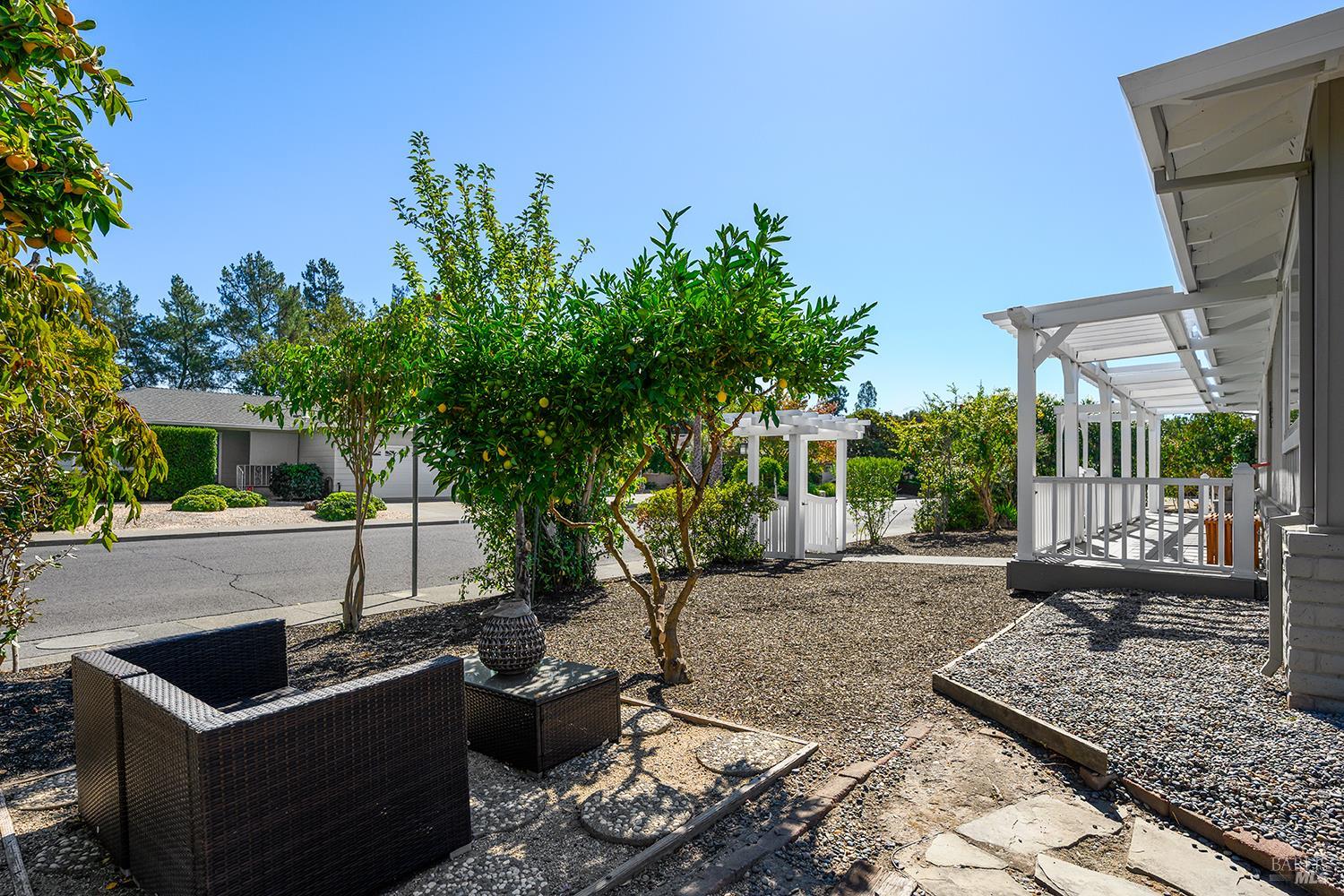 1015 Manor Drive