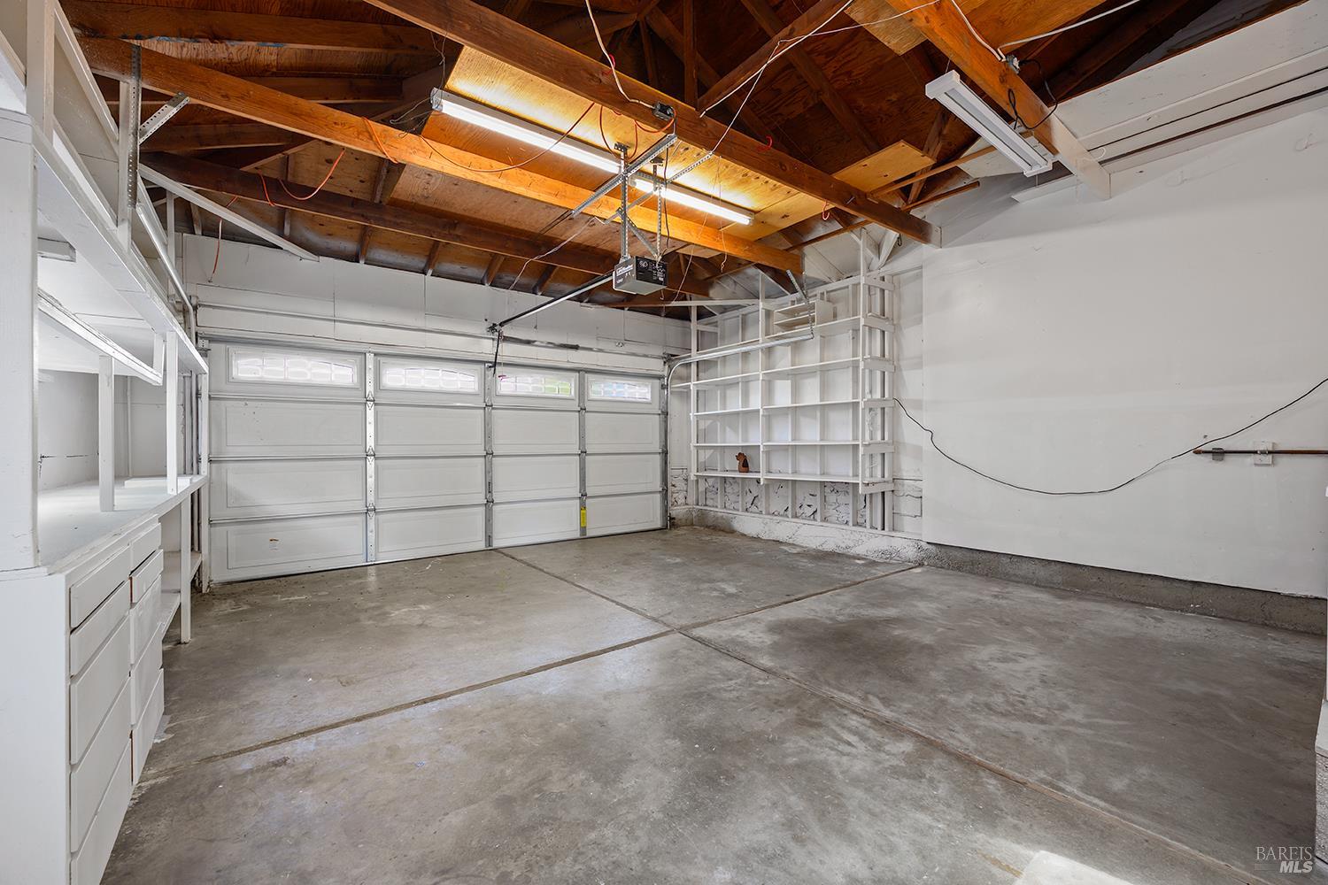 1015 Manor Drive