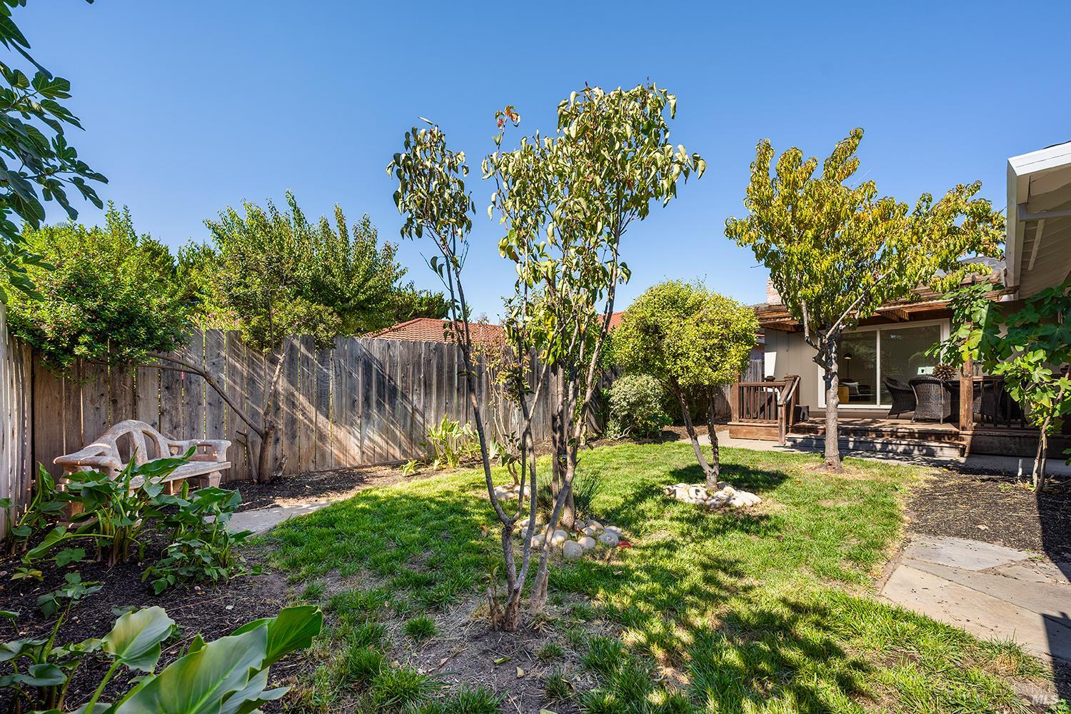 1015 Manor Drive