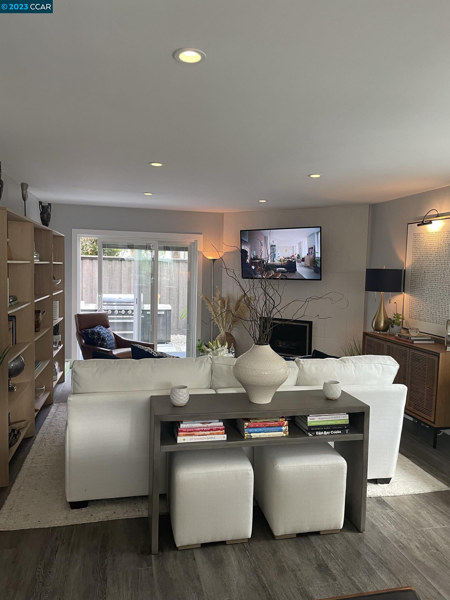 3616 Chestnut St. Unit: #4