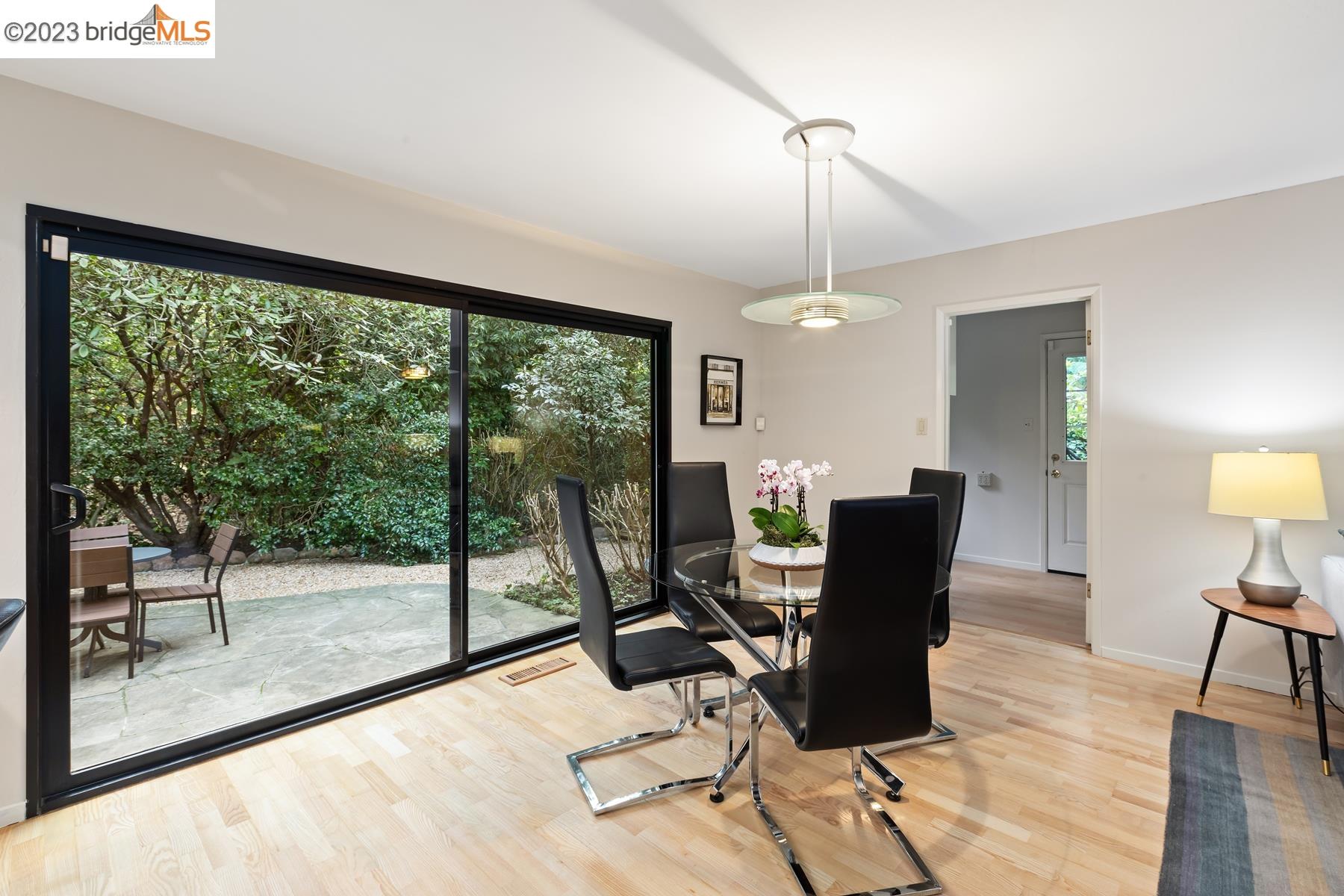 20 Ascot Place