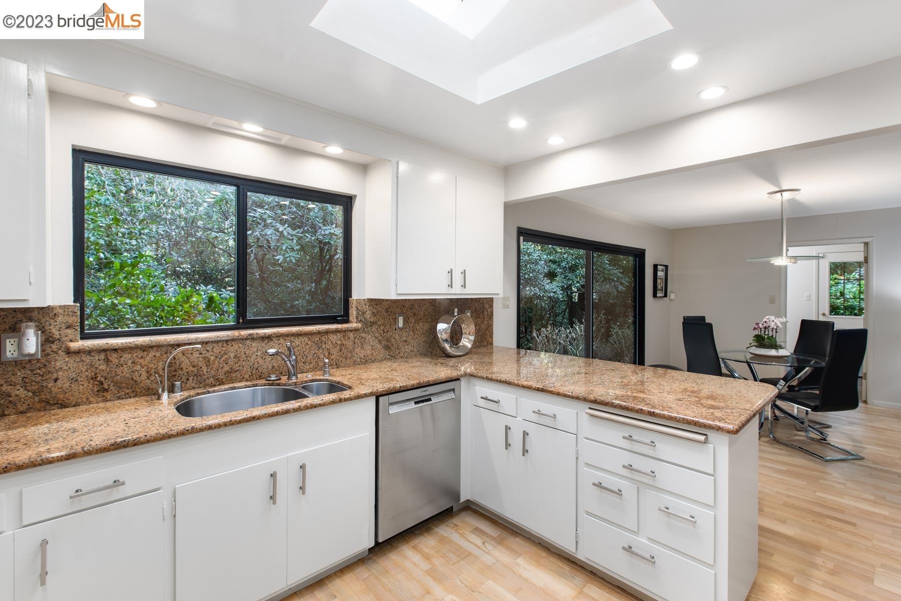 20 Ascot Place