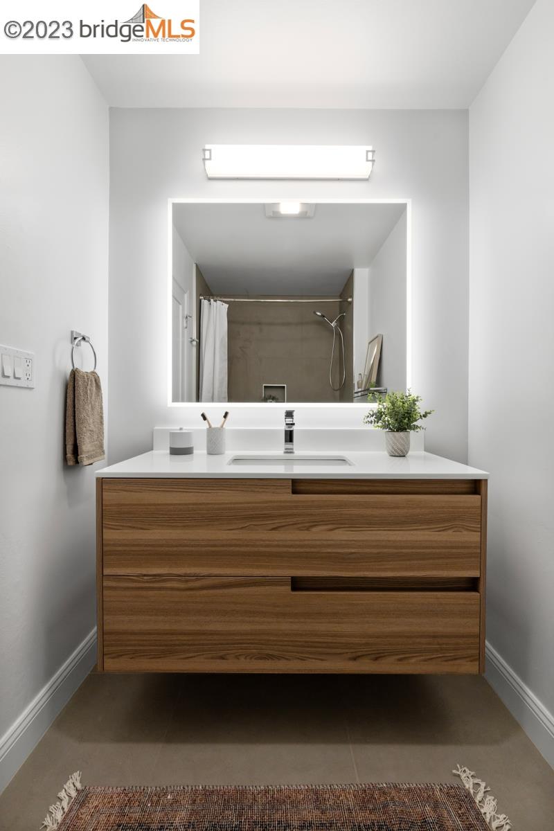 407 Orange St Unit: 201