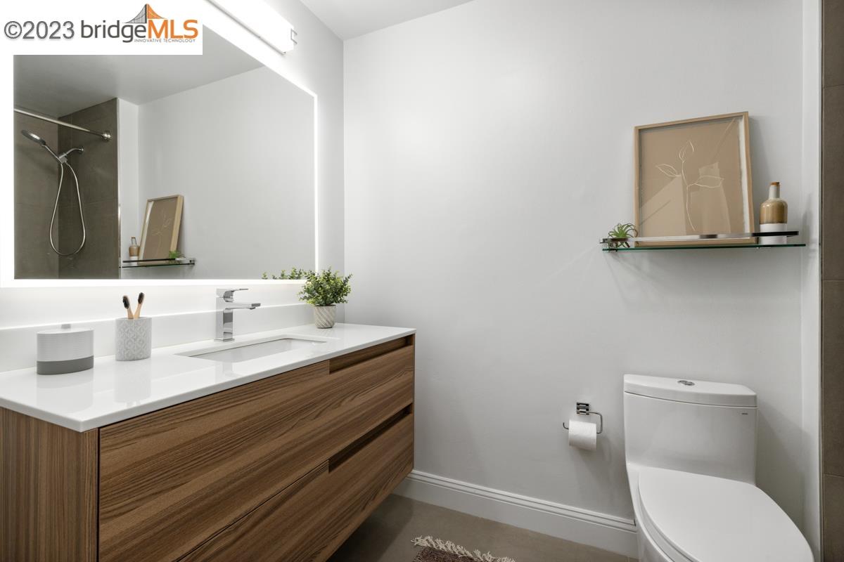 407 Orange St Unit: 201