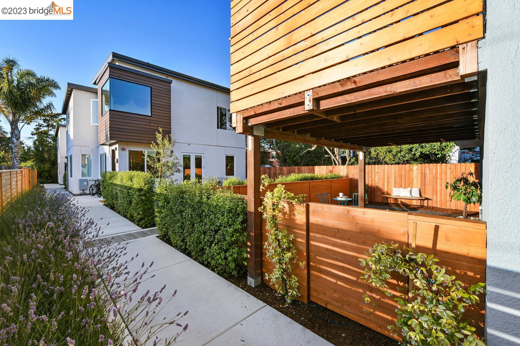 1173 Hearst
