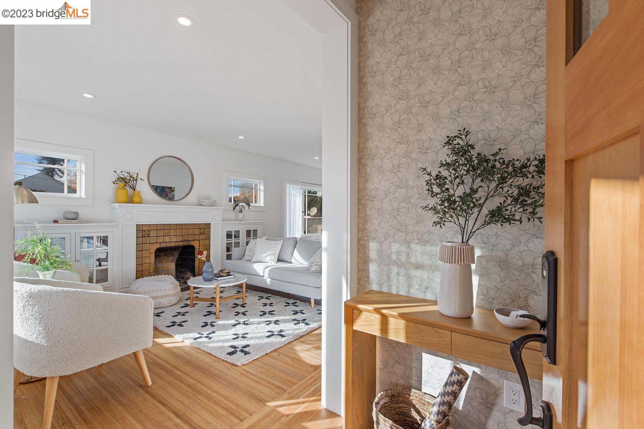 1173 Hearst