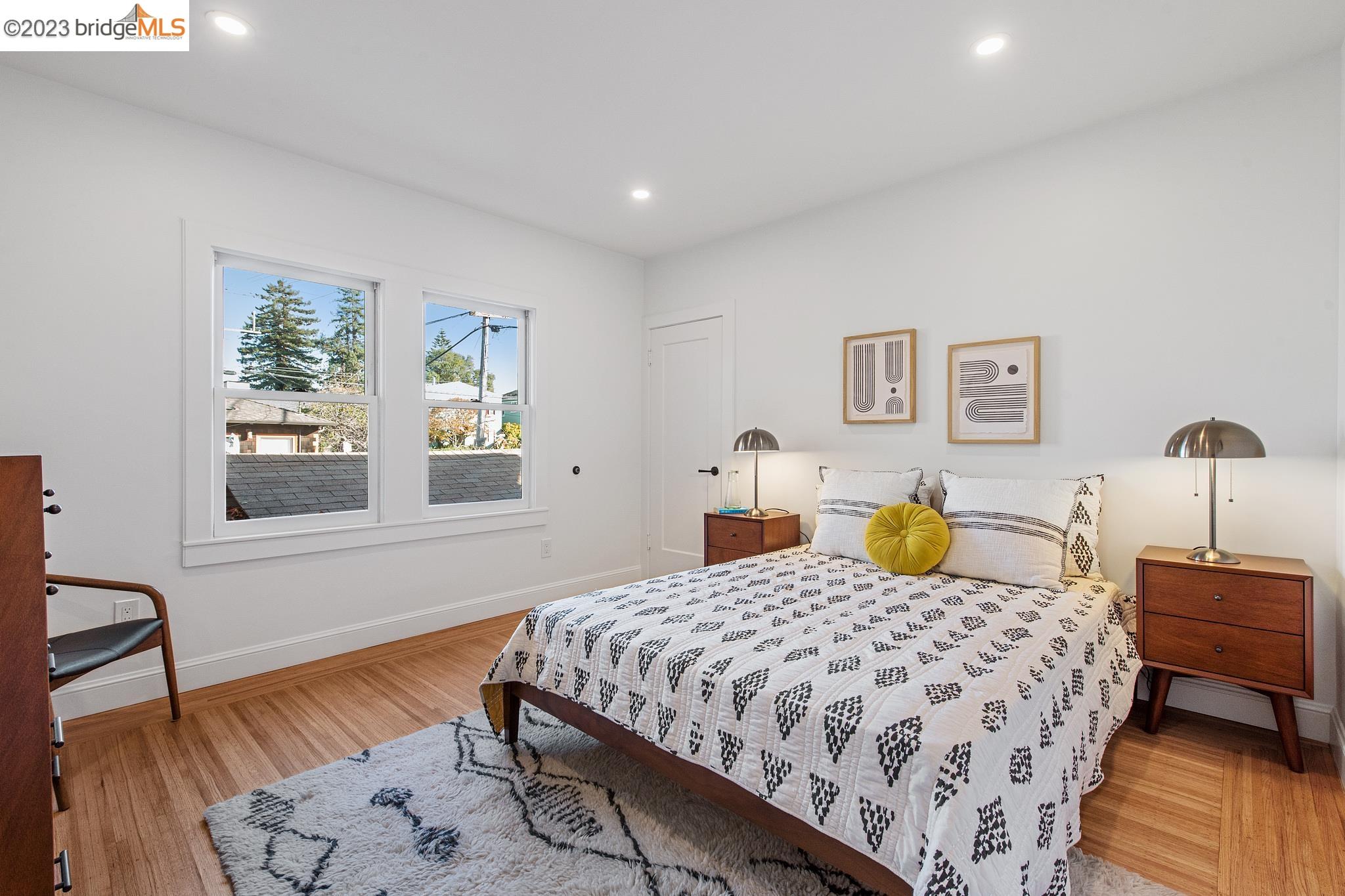 1173 Hearst