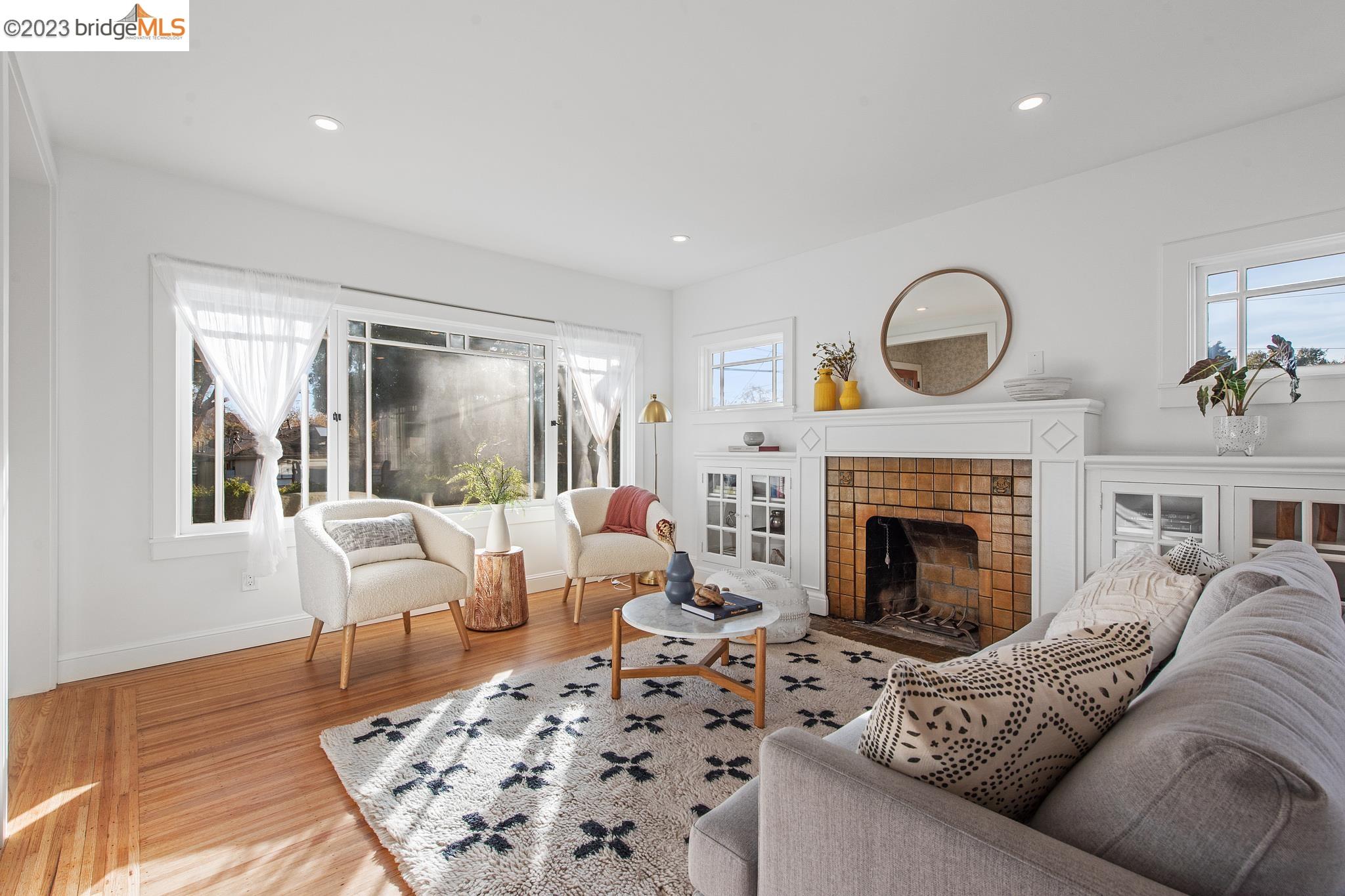 1173 Hearst