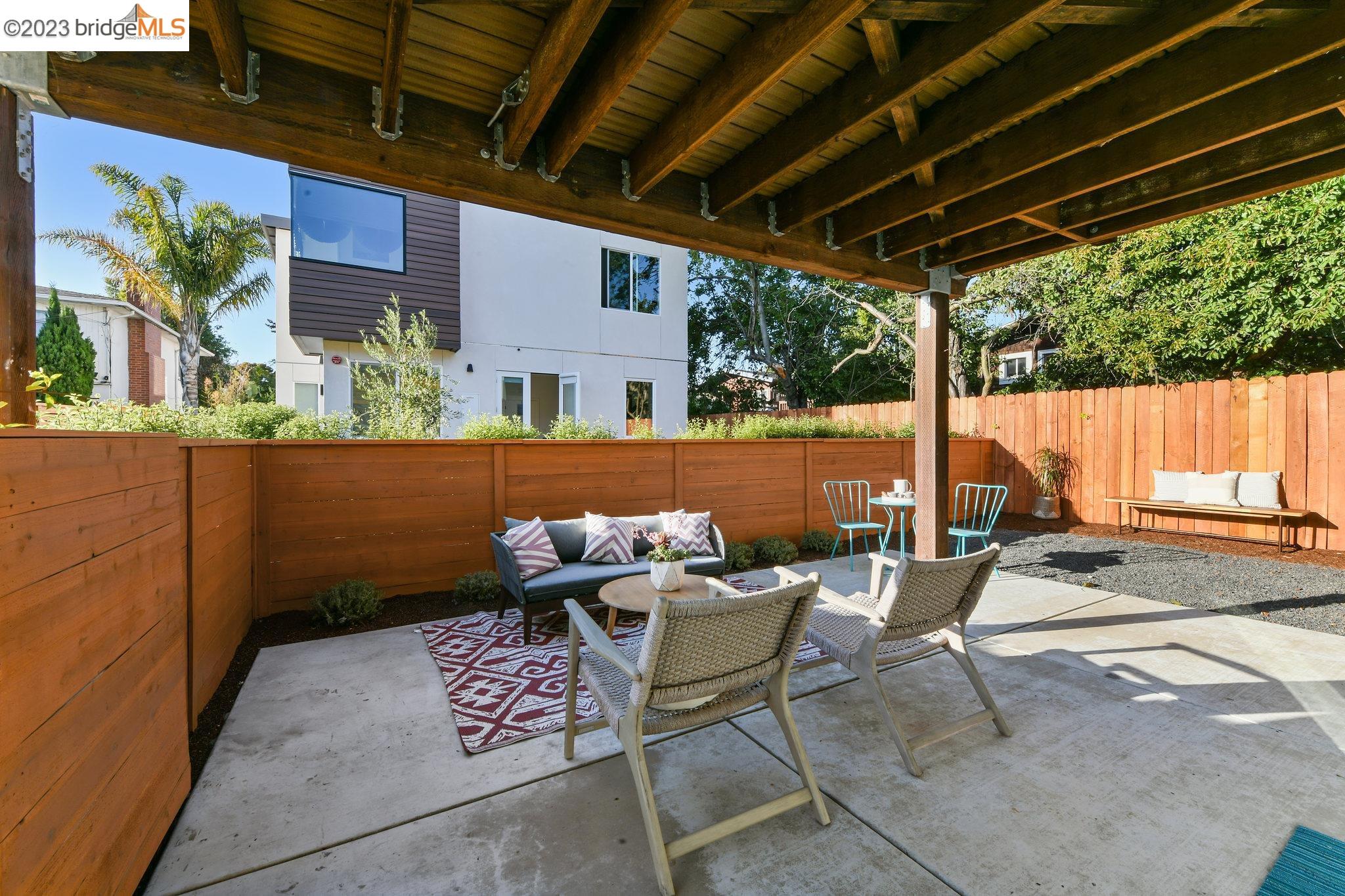 1173 Hearst