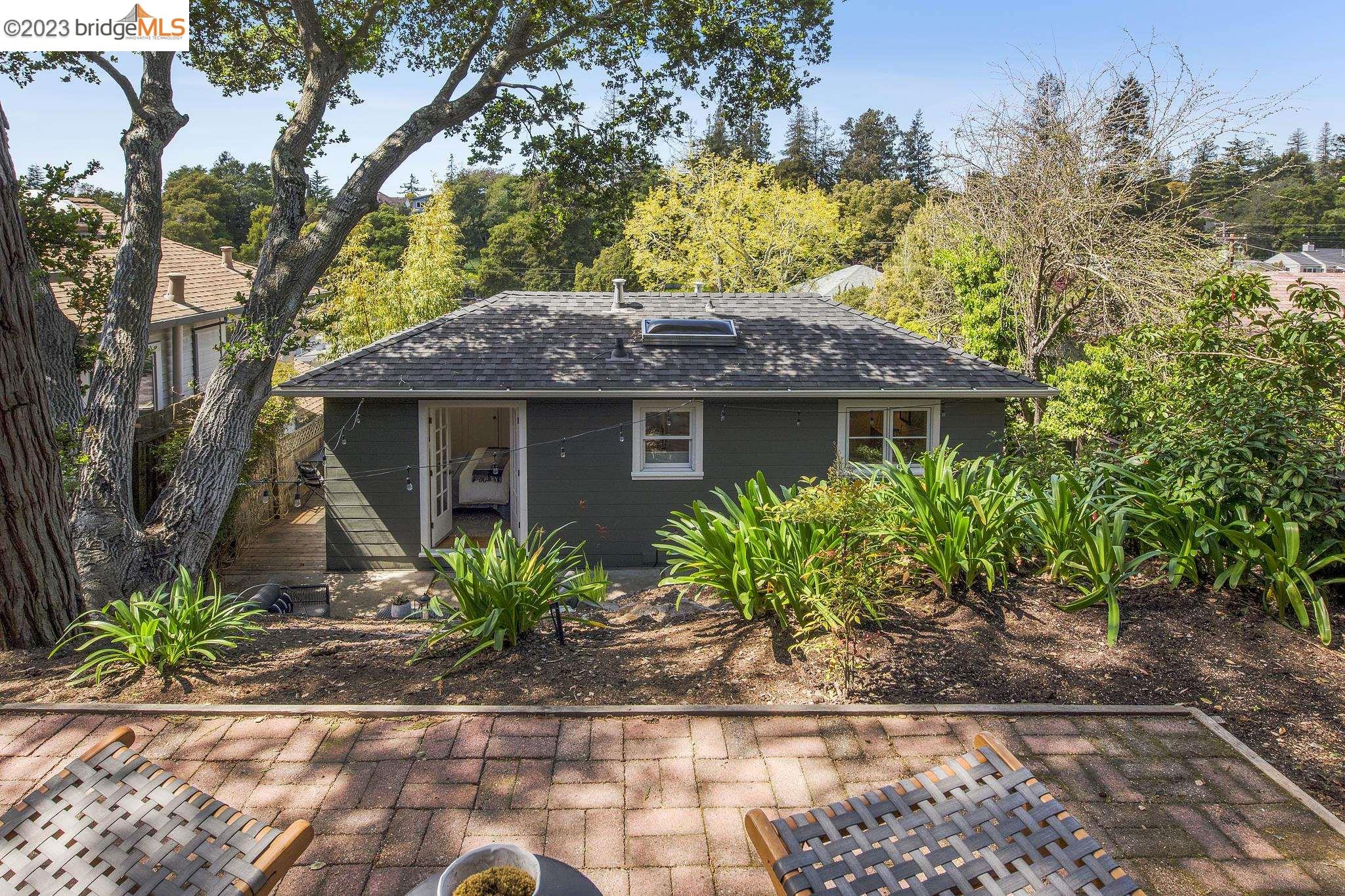 3964 Fruitvale Ave