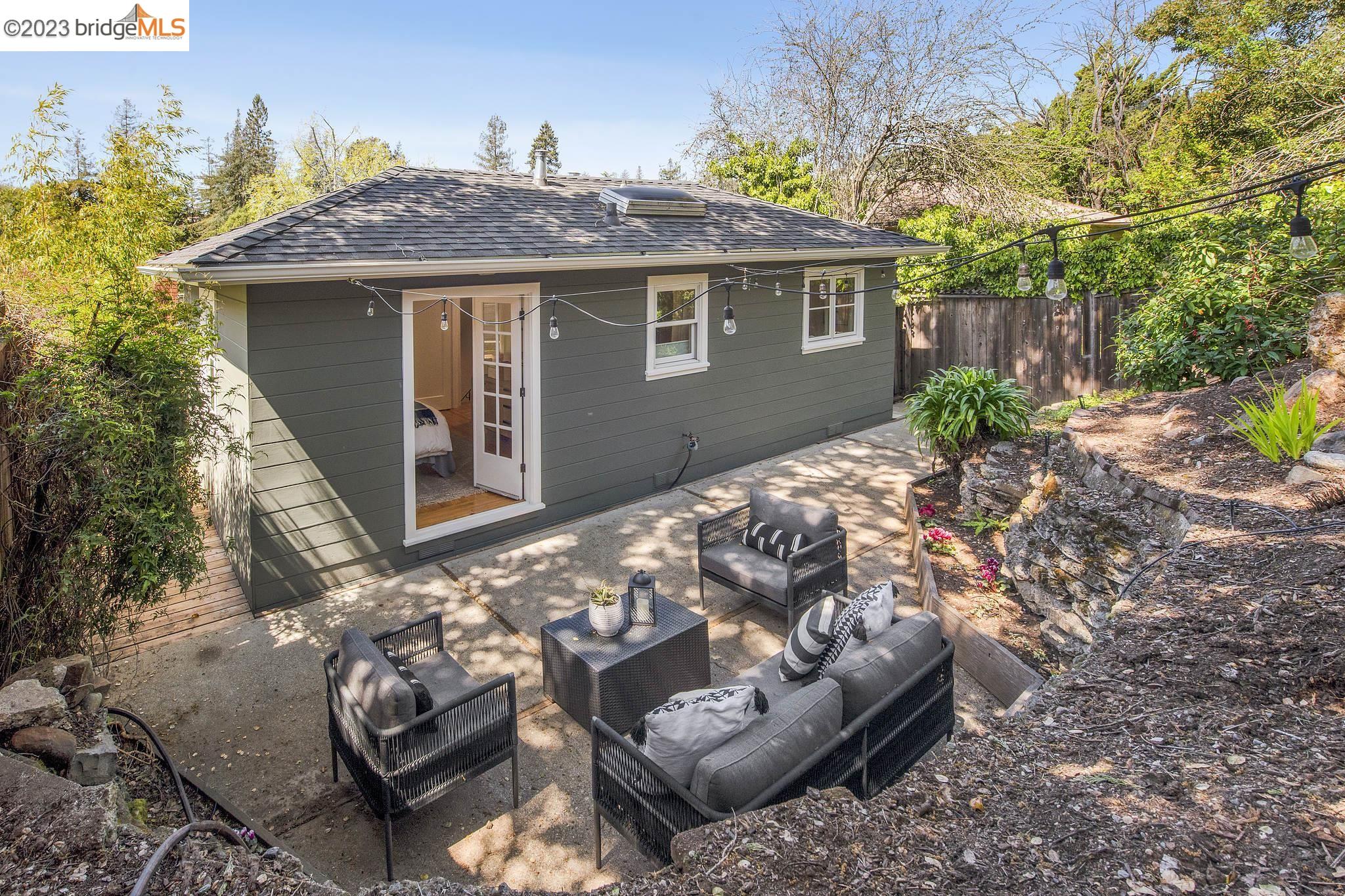 3964 Fruitvale Ave