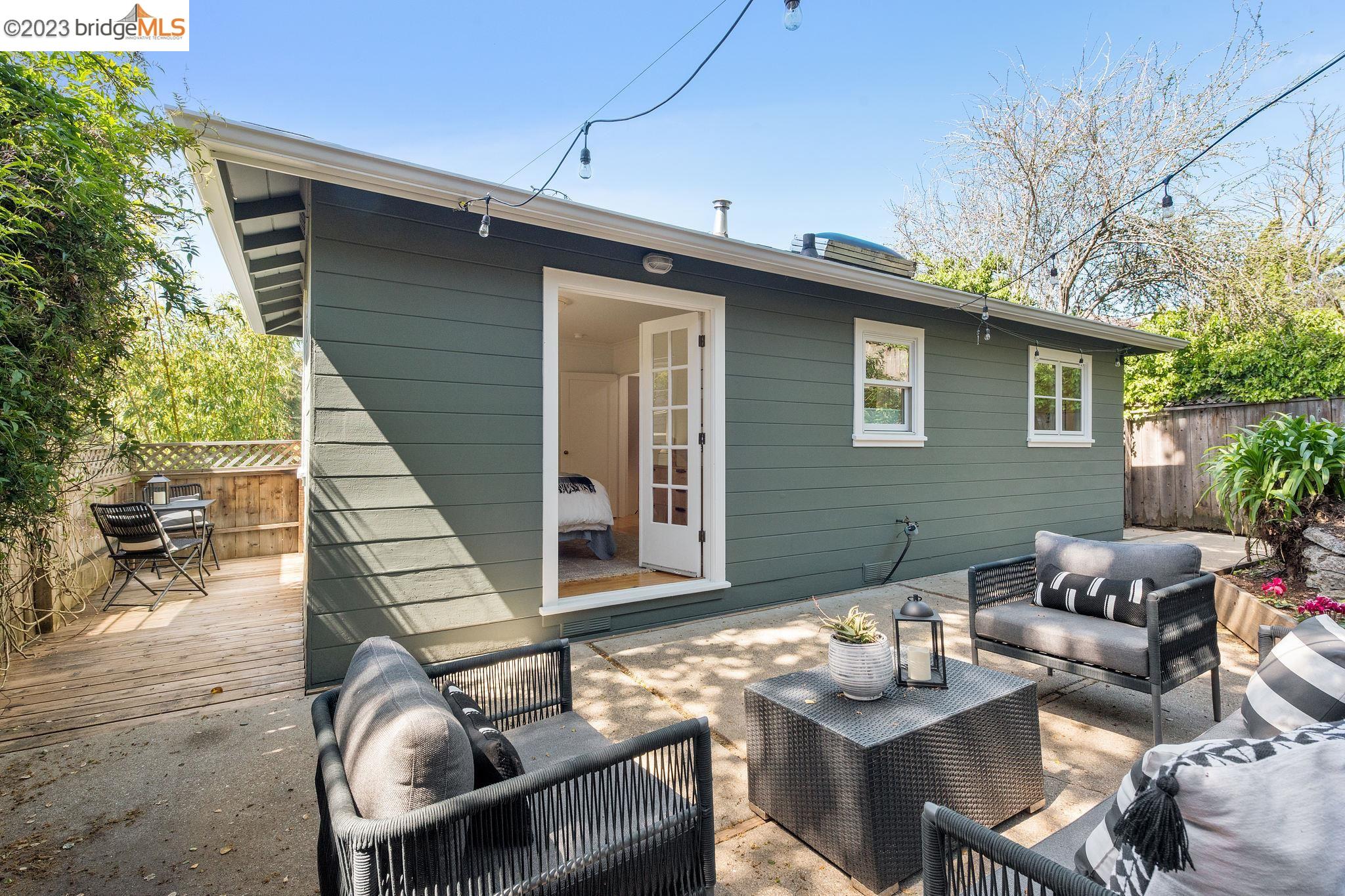 3964 Fruitvale Ave
