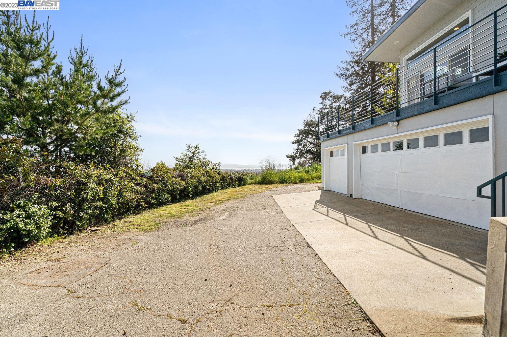 4172 Midvale Ave