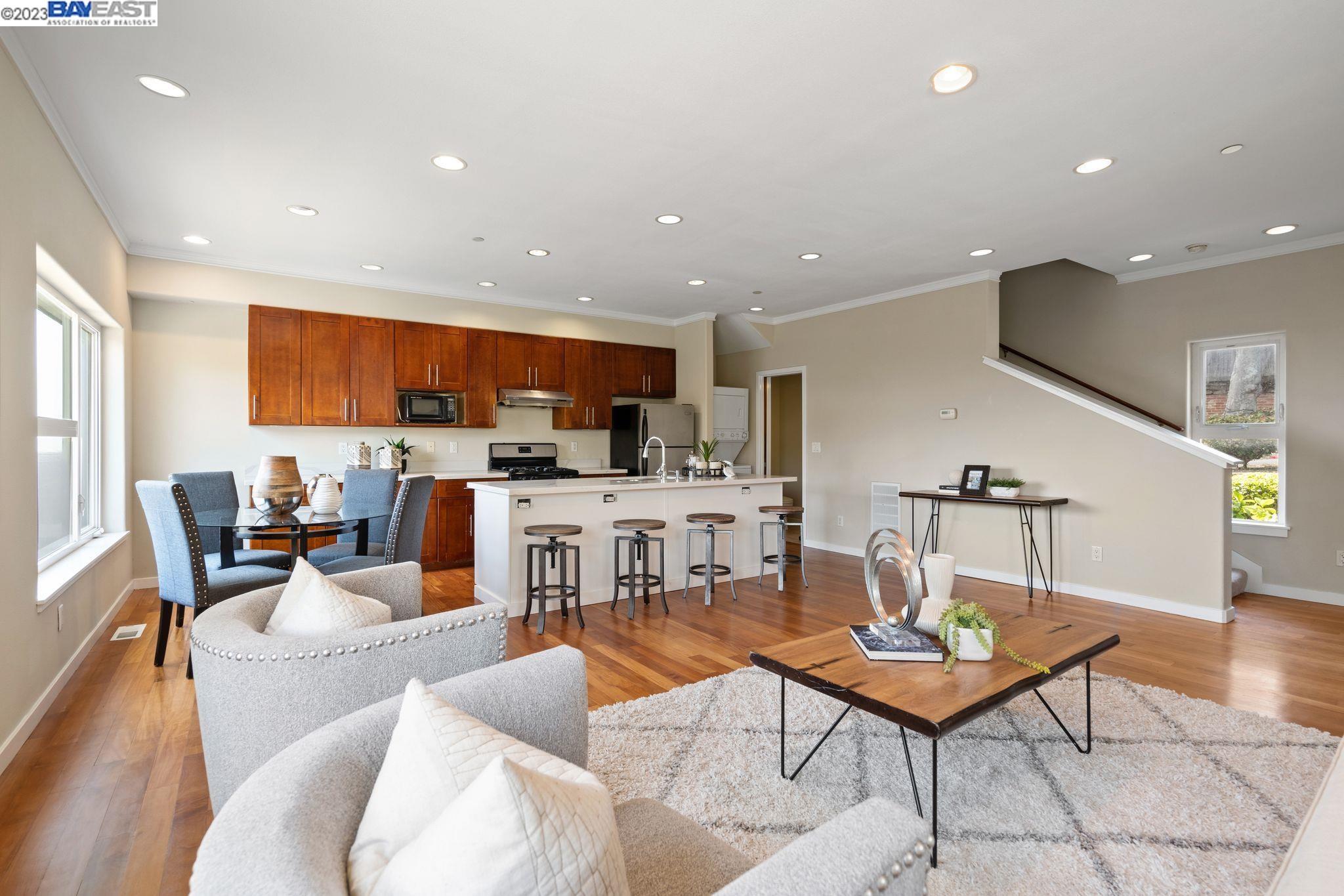 4172 Midvale Ave